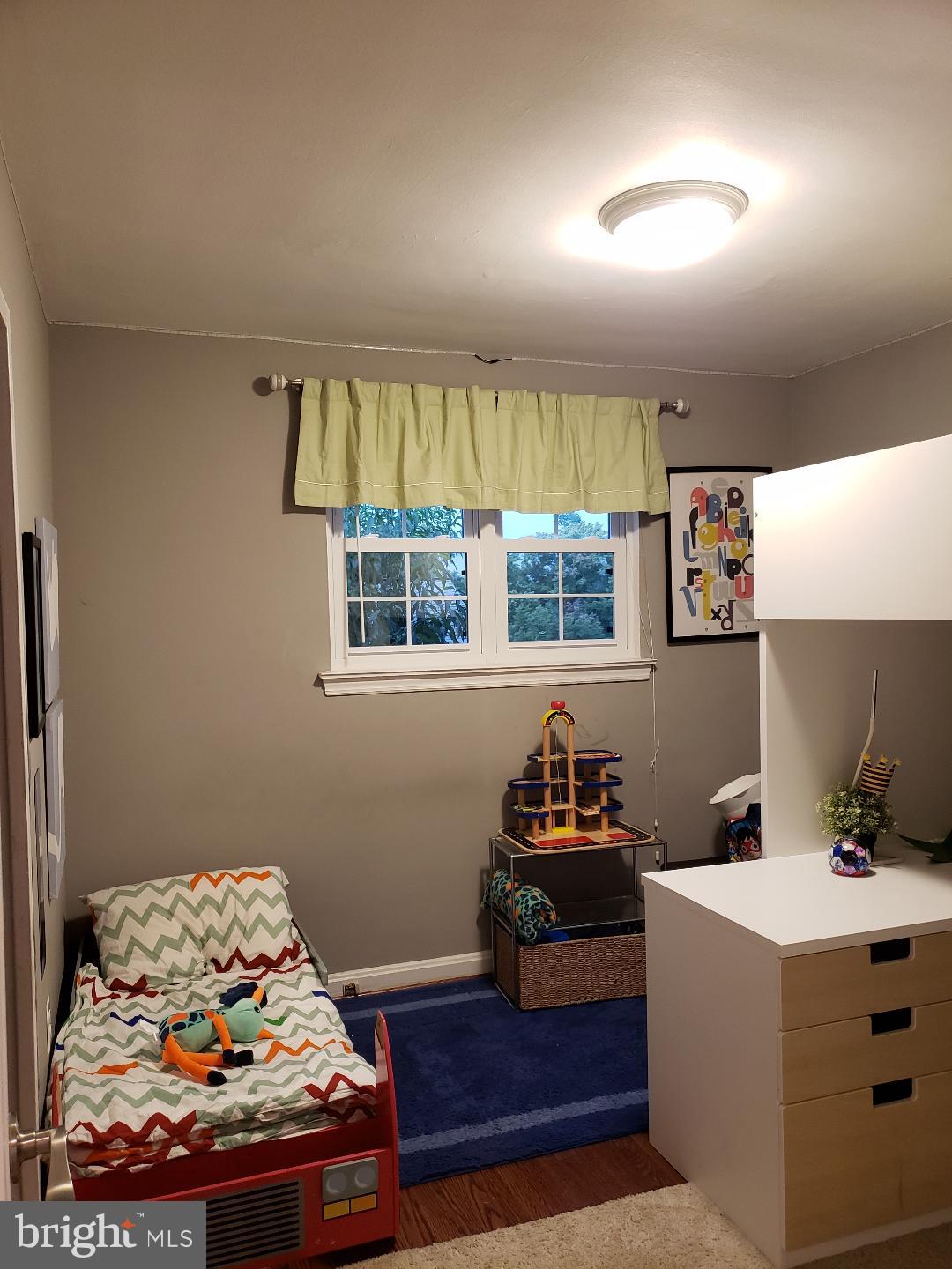 ROCK CREEK FOREST - Residential Lease