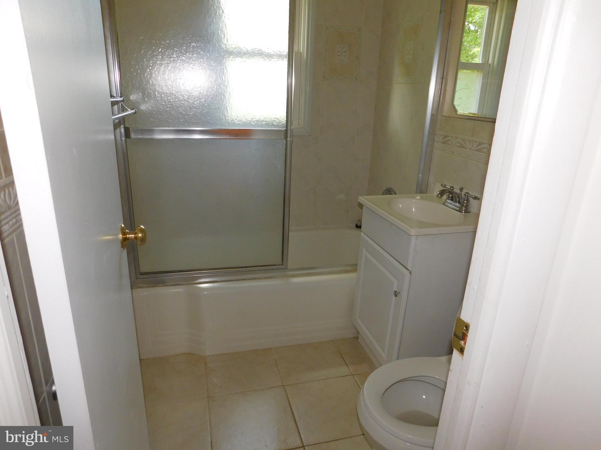 WESTMORELAND PARK - Residential Lease