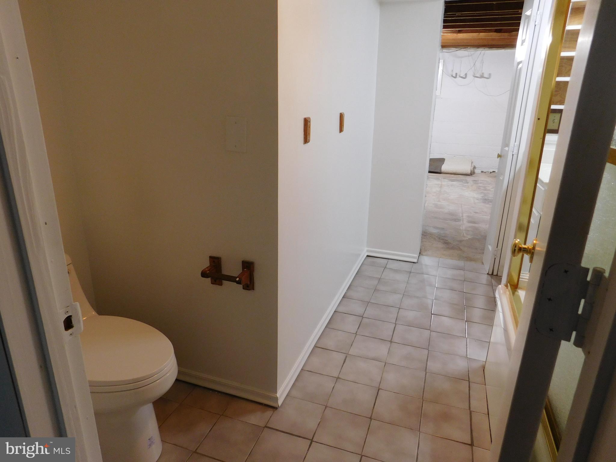 WESTMORELAND PARK - Residential Lease