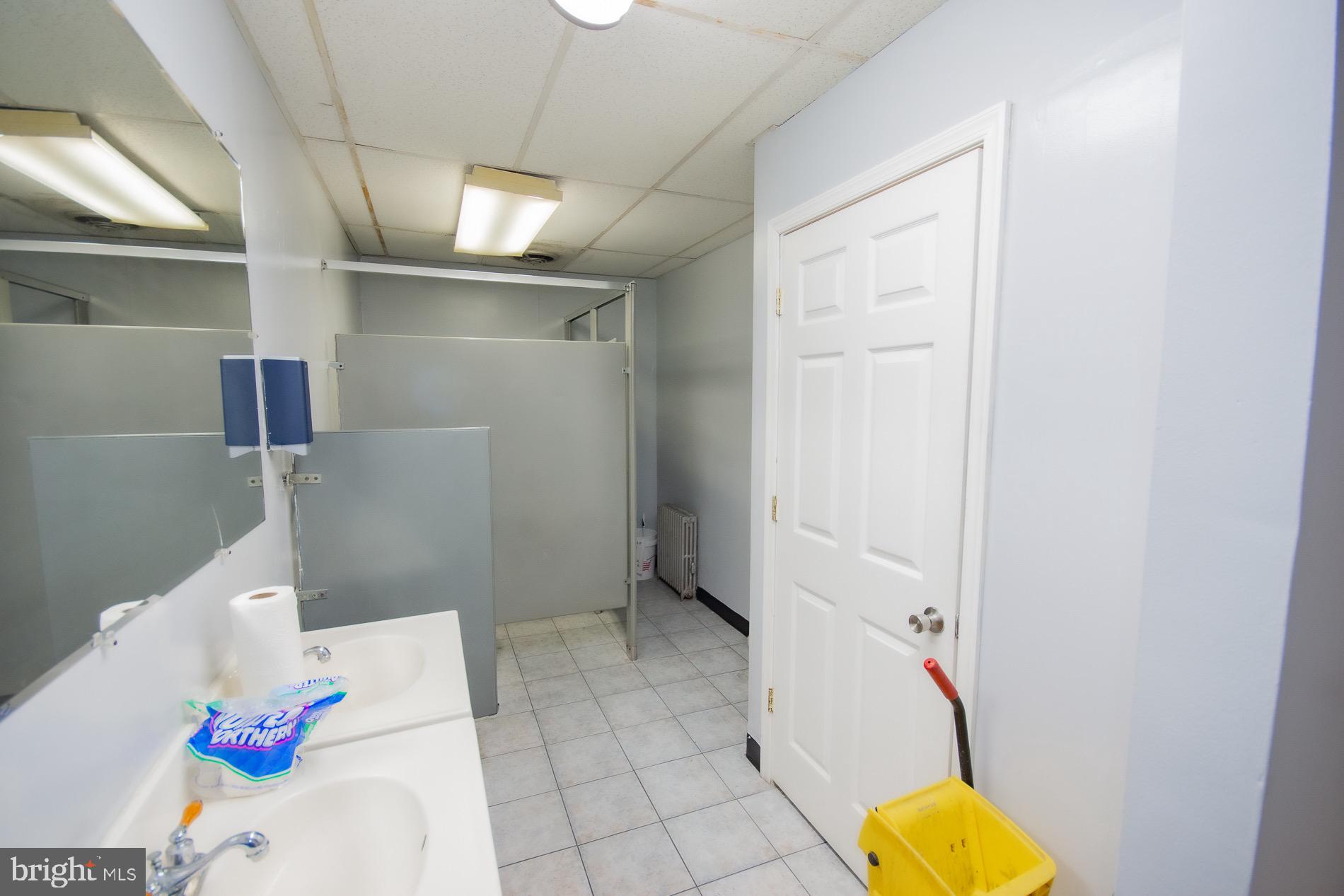 CITY OF MARTINSBURG - Commercial Lease