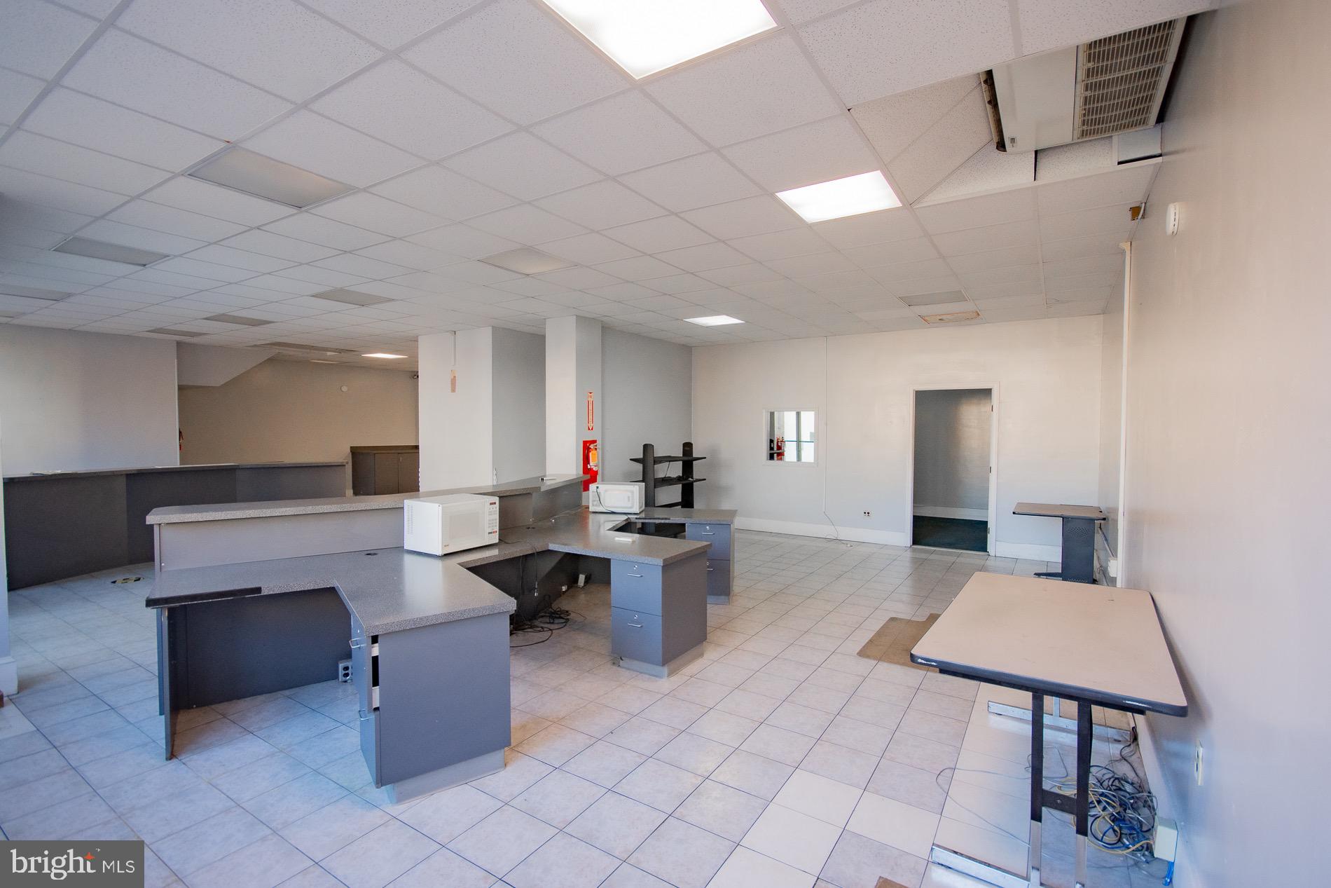 CITY OF MARTINSBURG - Commercial Lease