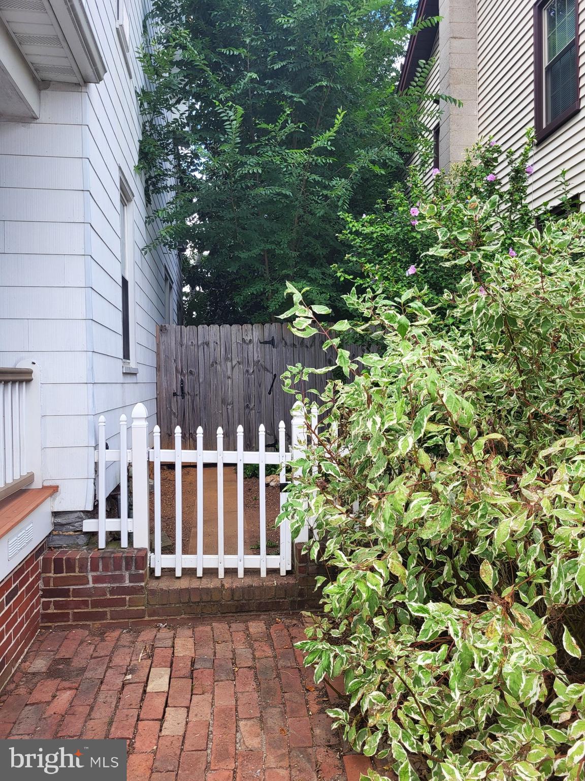 MCSHERRYSTOWN - Residential