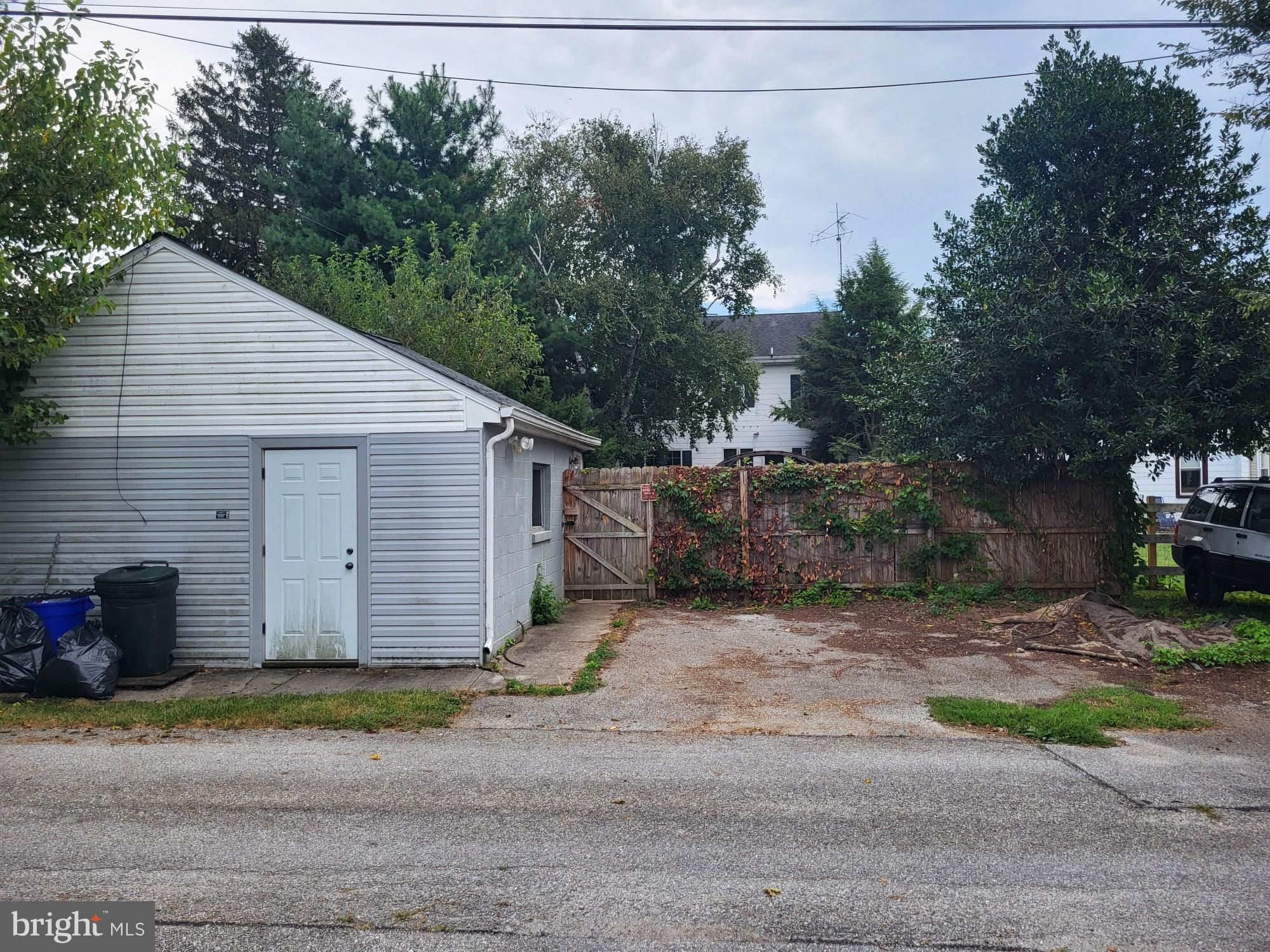 MCSHERRYSTOWN - Residential