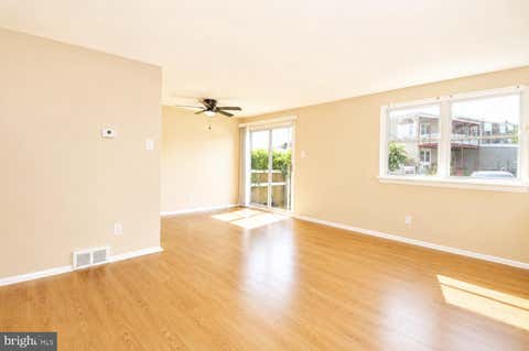 Townhouse For Rent - 3432 Ashfield Lane<br/> PHILADELPHIA, PA 19114