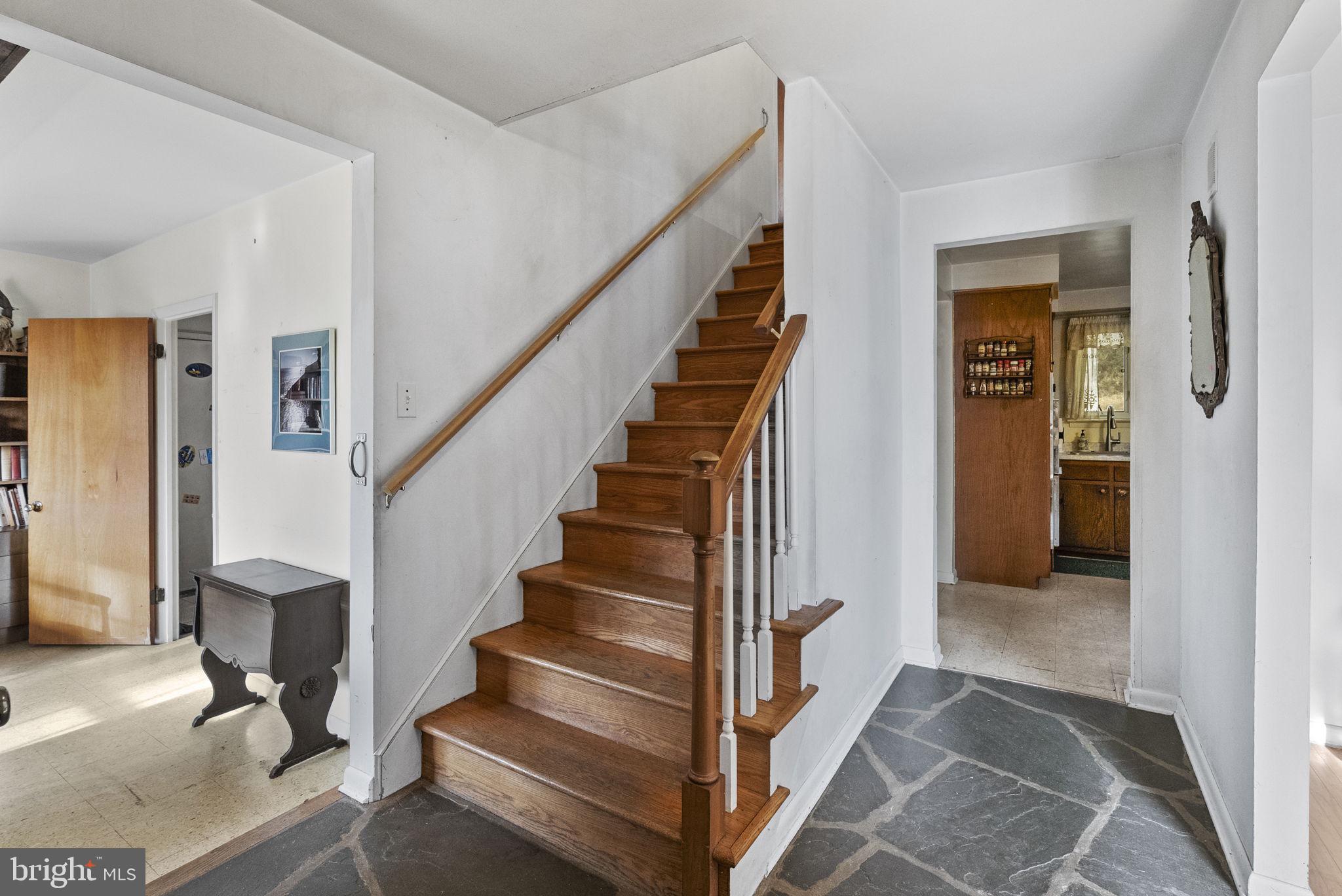 CHADDS FORD - Residential