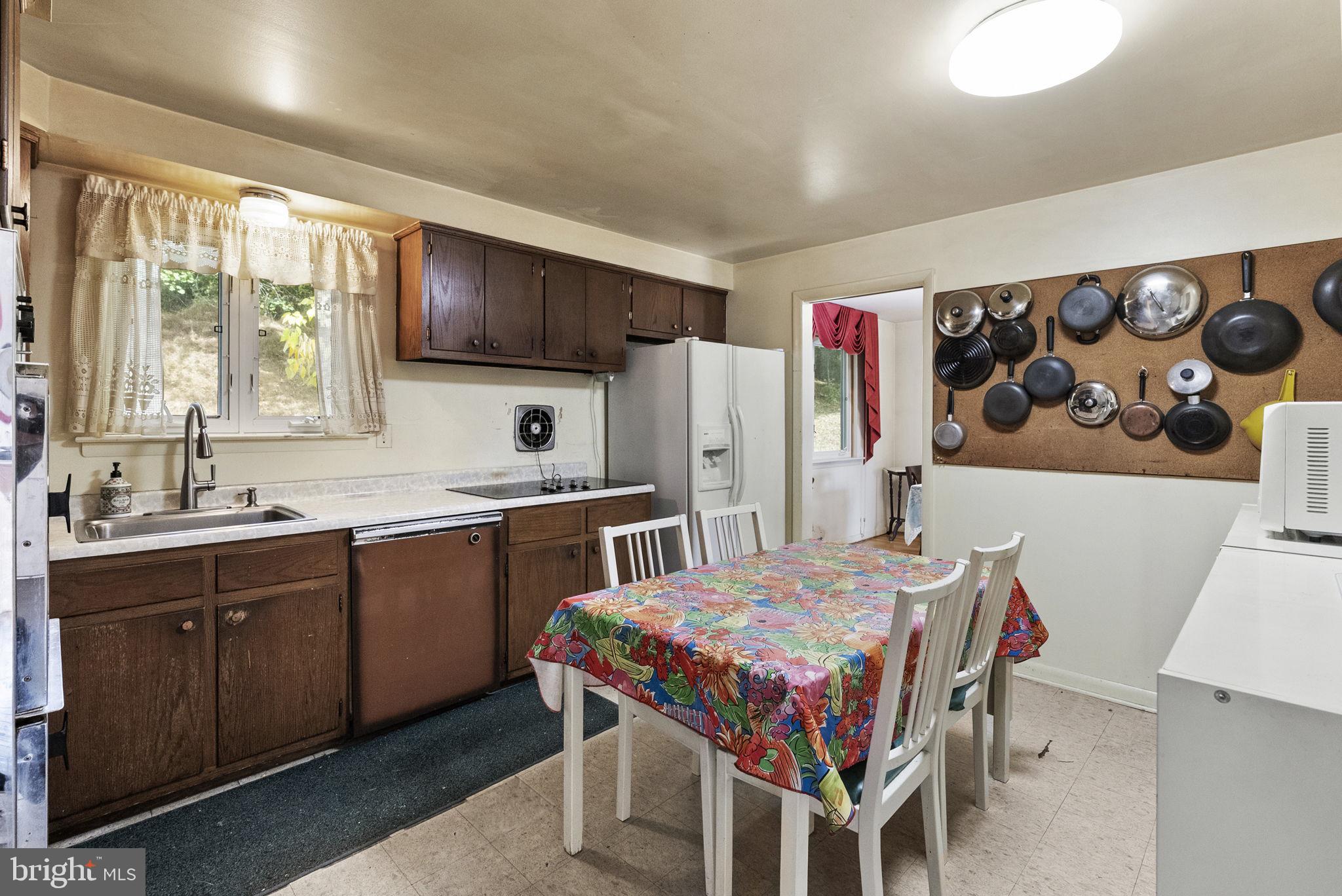 CHADDS FORD - Residential