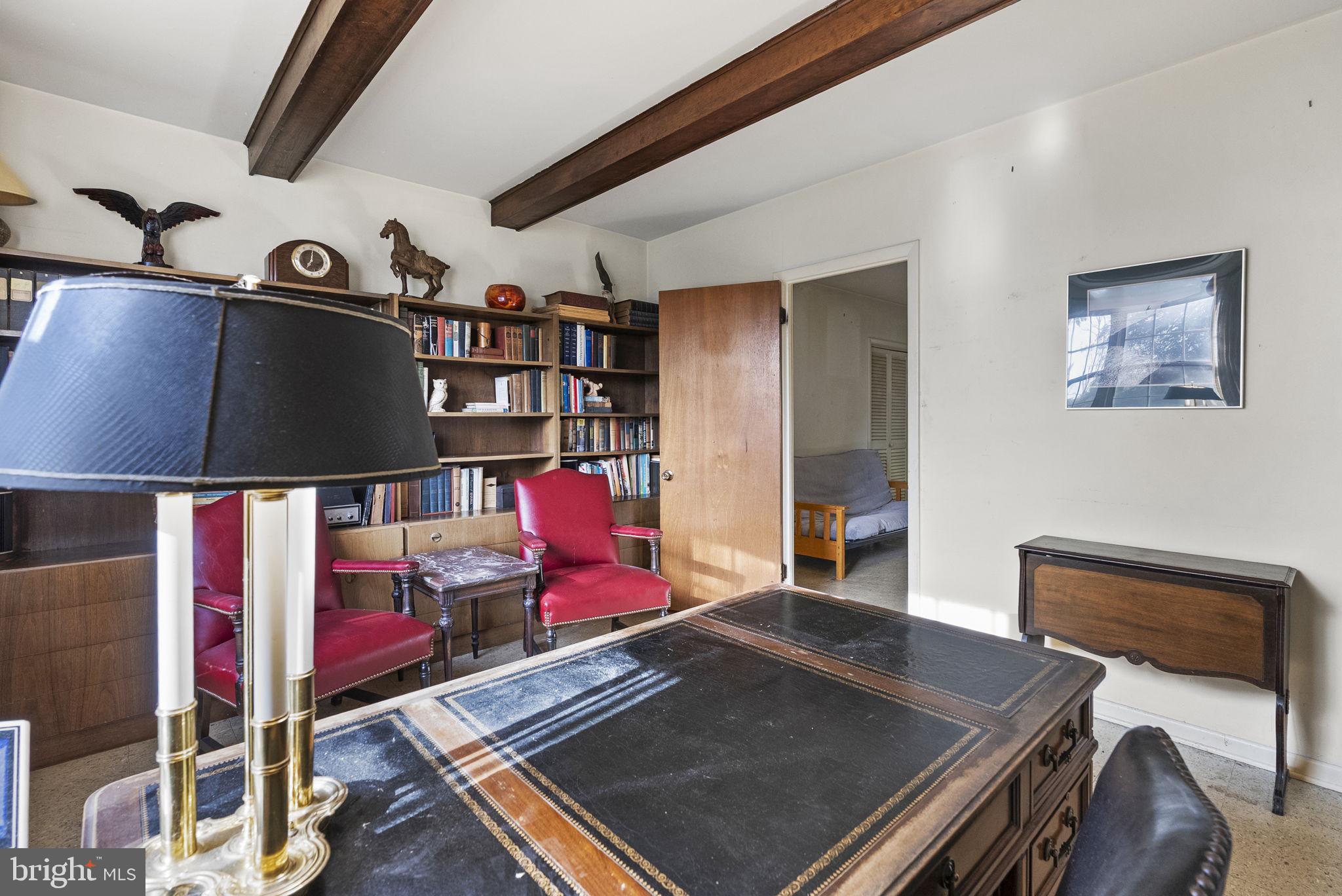 CHADDS FORD - Residential