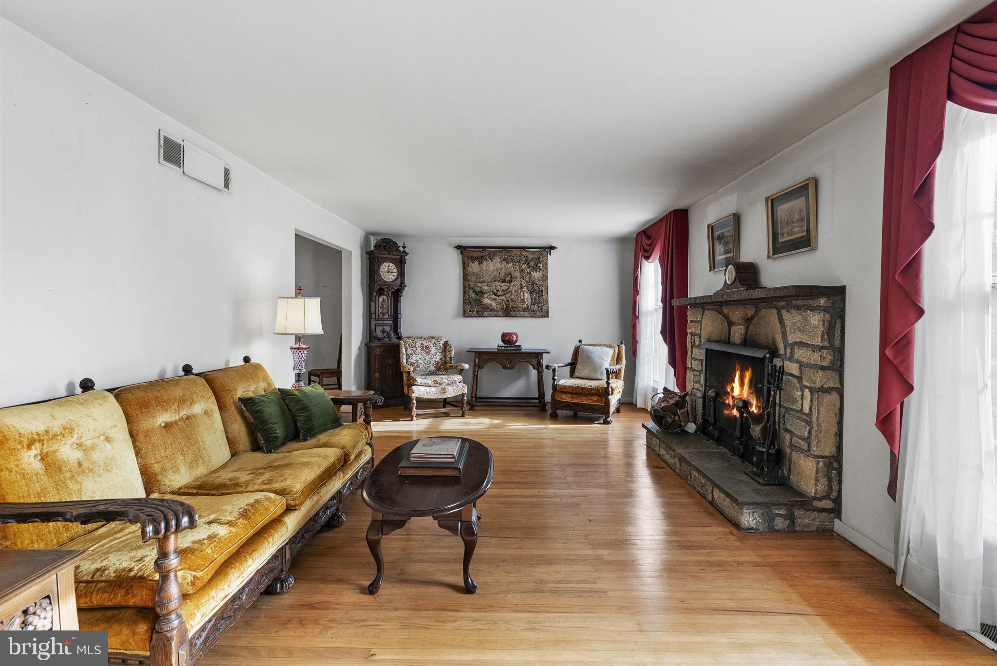 CHADDS FORD - Residential