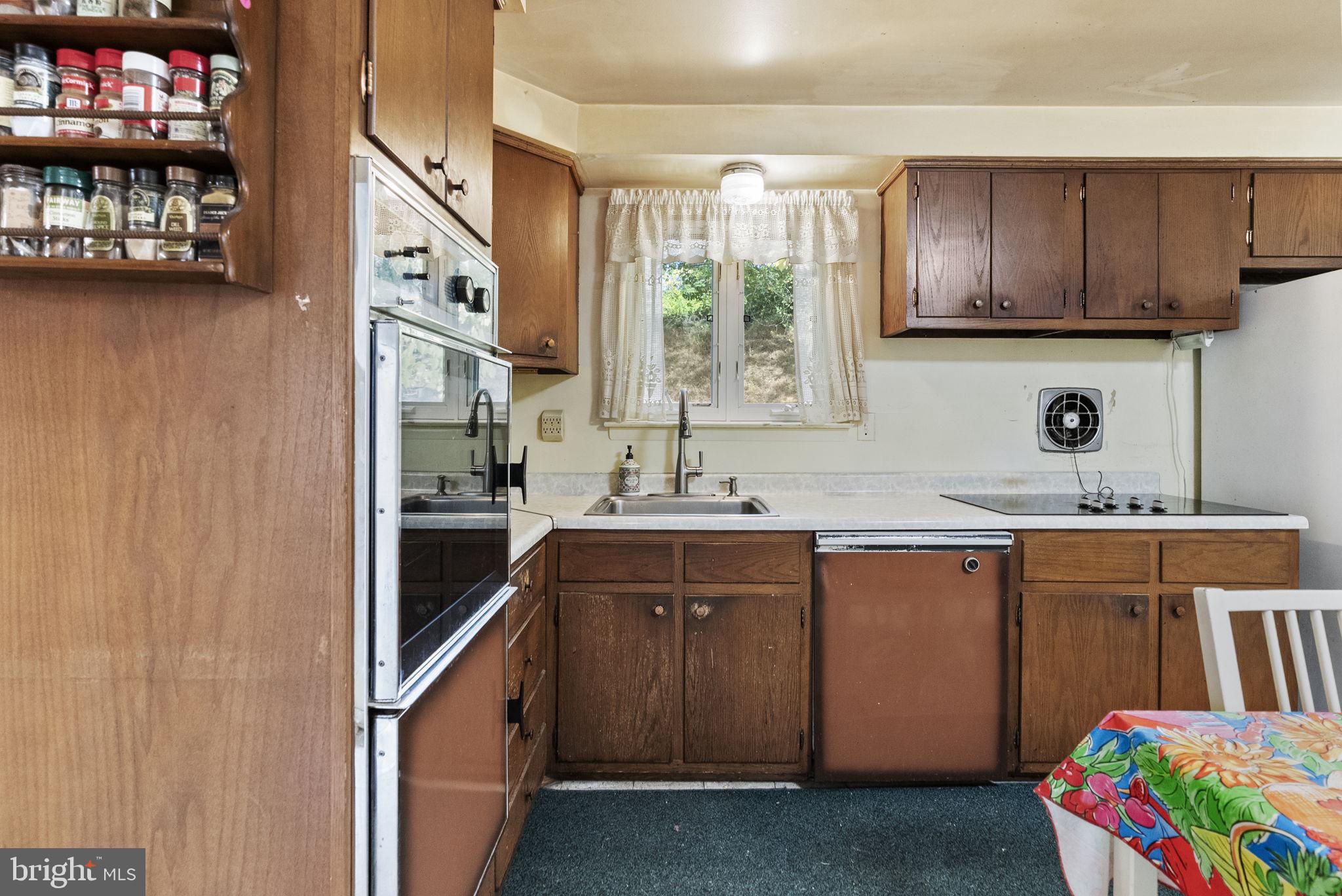 CHADDS FORD - Residential