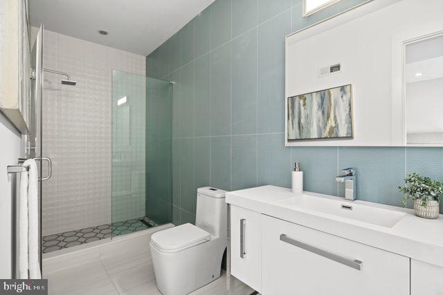 OLD CITY - Residential Lease