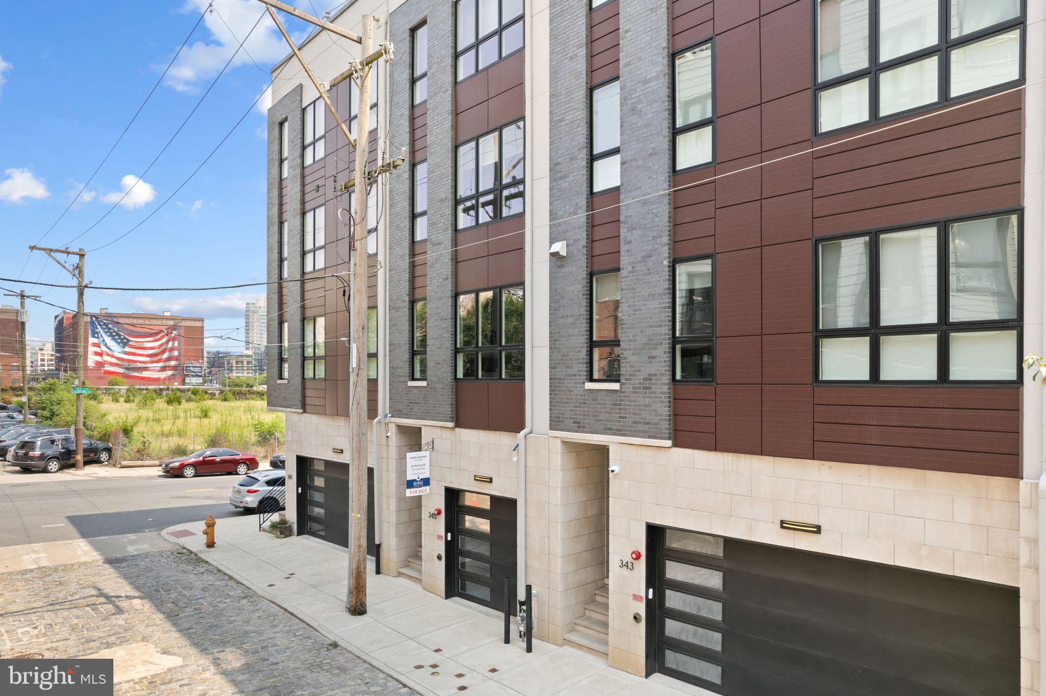 OLD CITY - Residential Lease