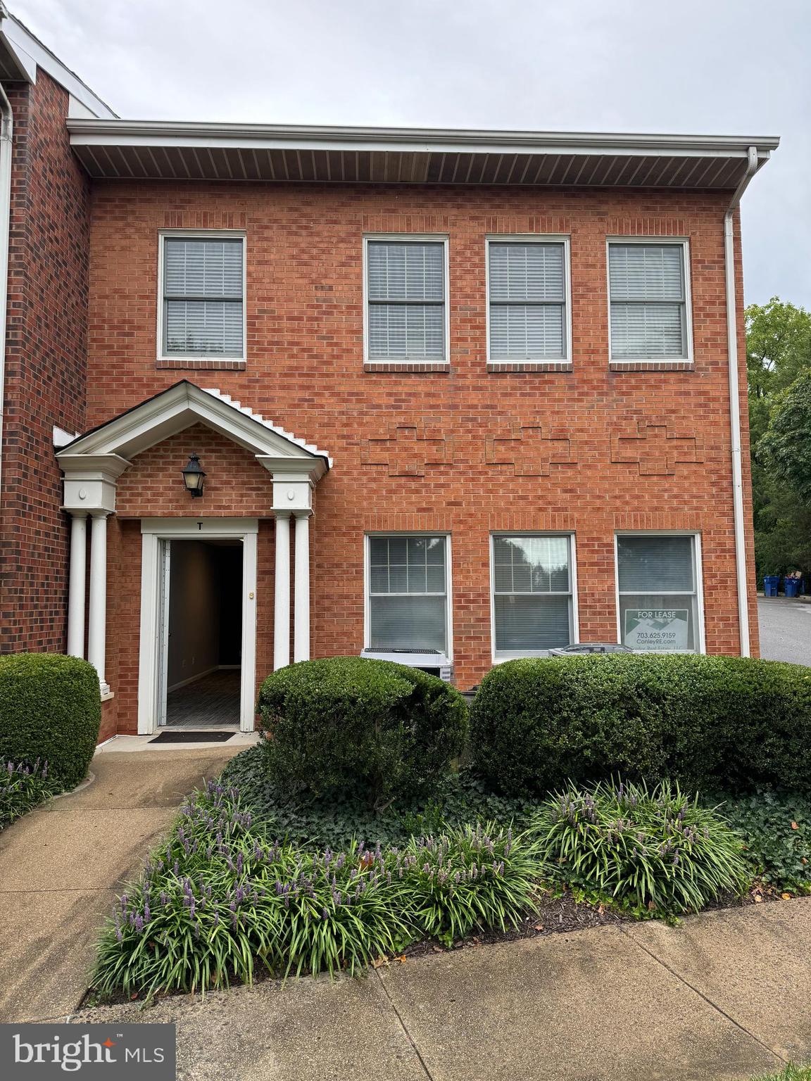 FAIRFAX TOWNE OFFICE PARK - Commercial Lease