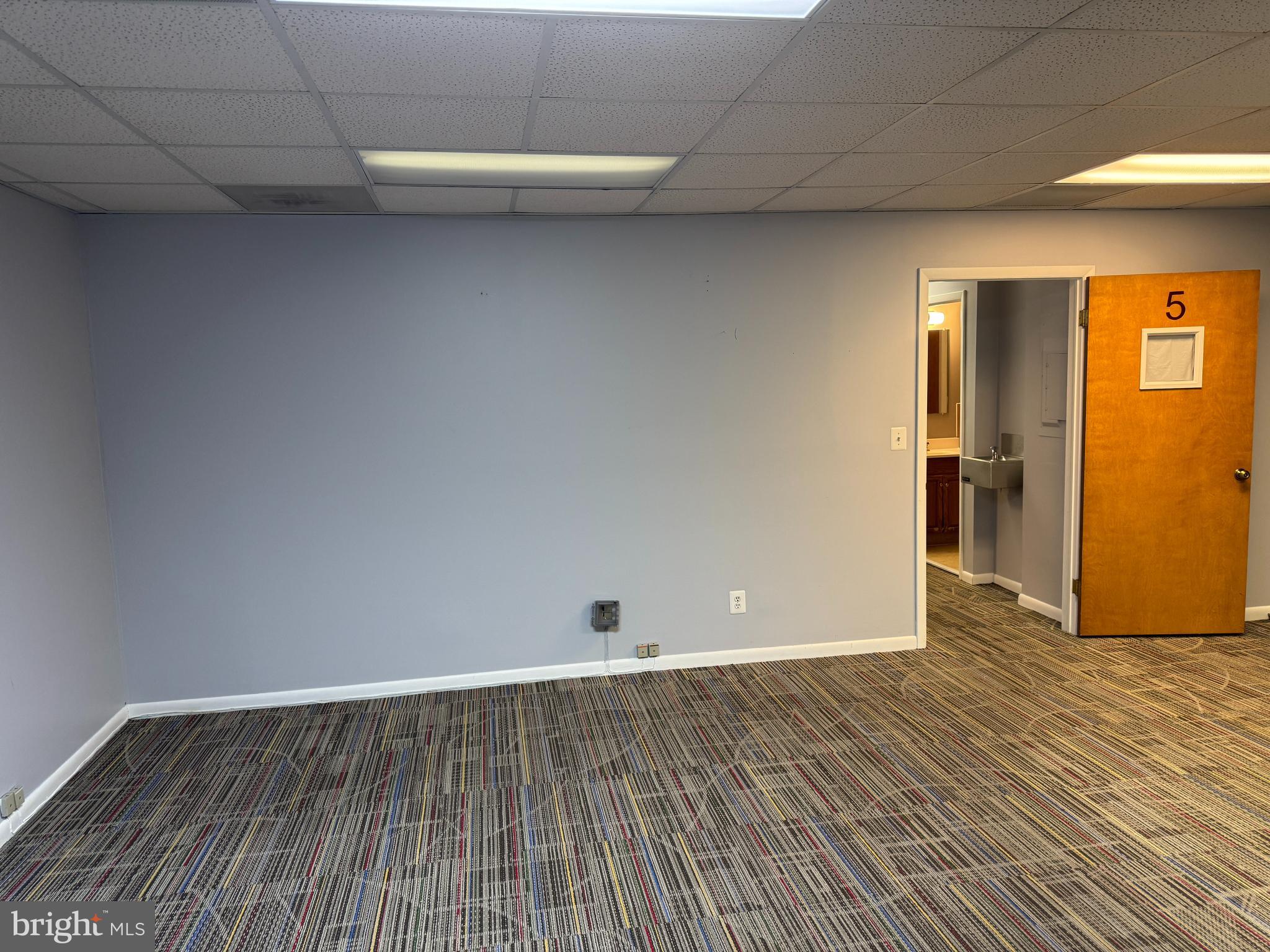 FAIRFAX TOWNE OFFICE PARK - Commercial Lease