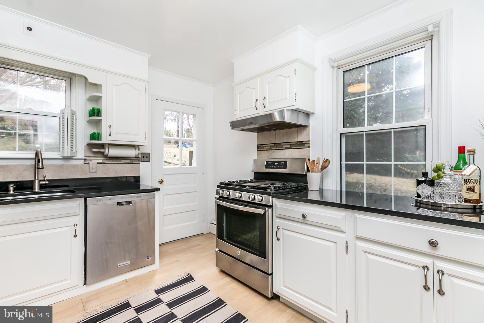 LOCH HILL - Residential