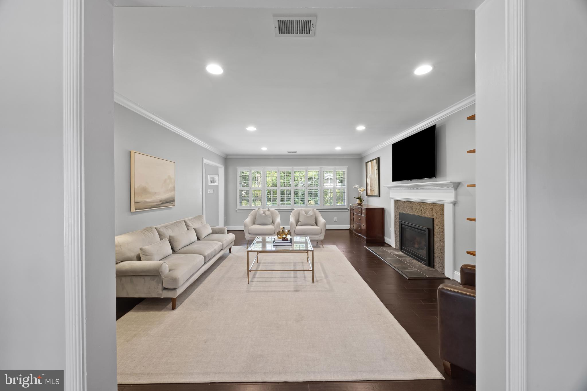 VILLAMAY - Residential