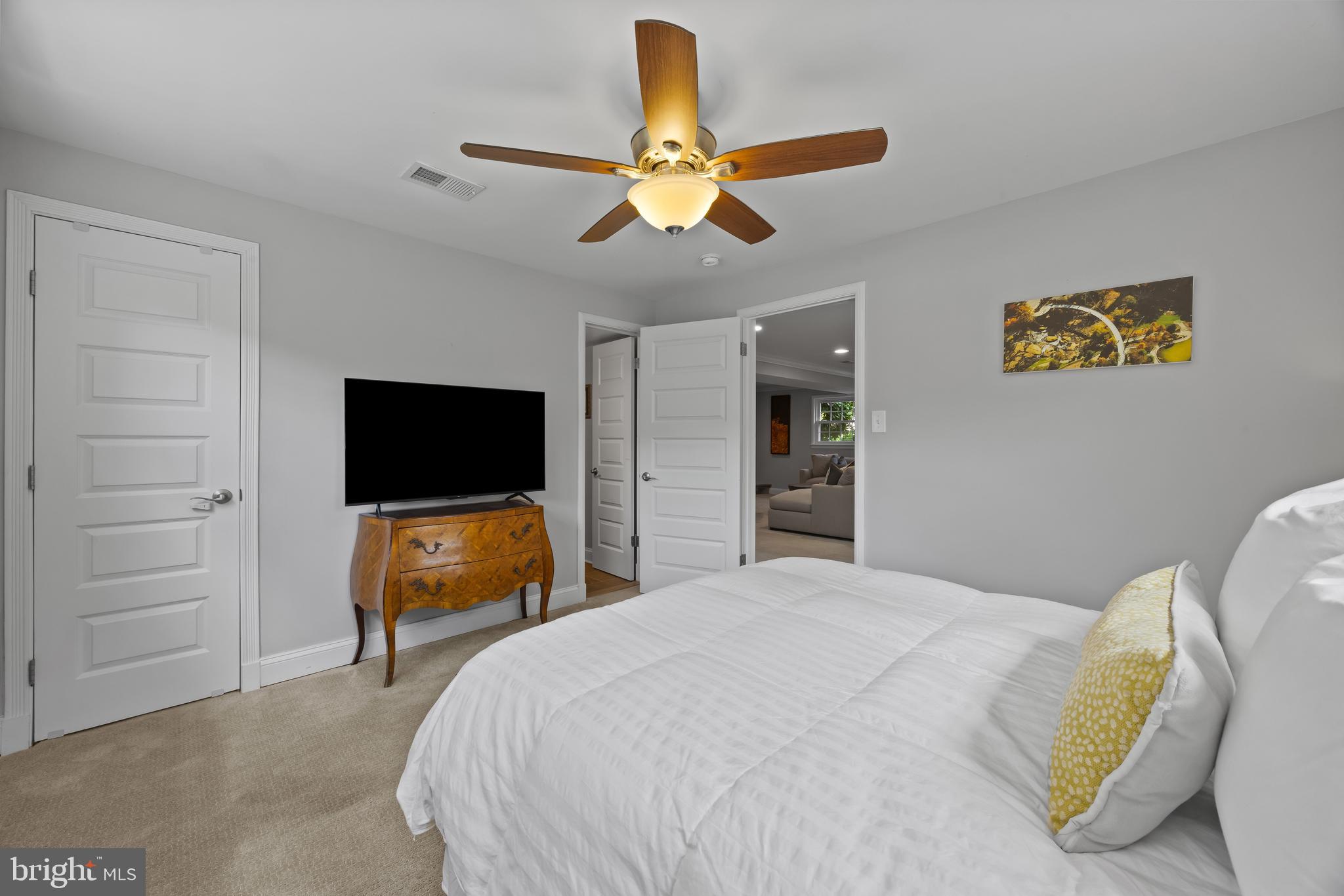 VILLAMAY - Residential