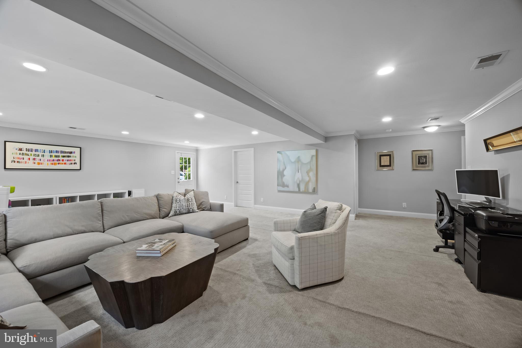 VILLAMAY - Residential