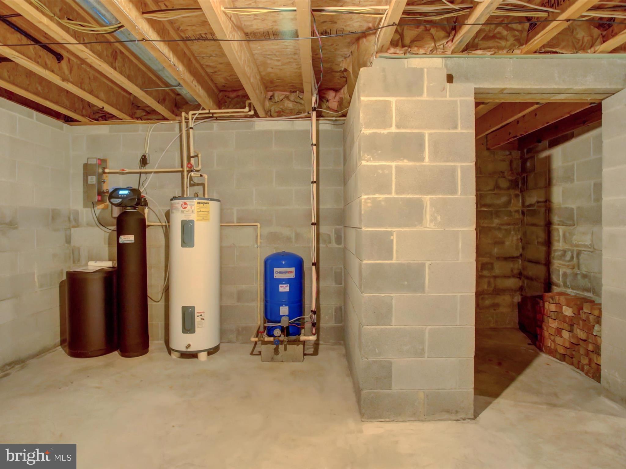 MELROSE MEADOWS - Residential