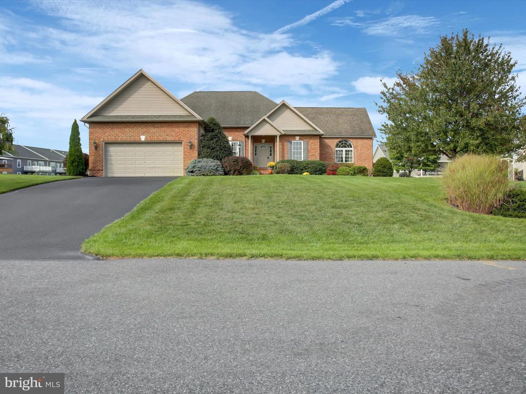 Photo of 11765 Melrose Ave, GREENCASTLE, PA 17225 (MLS # PAFL2030594)