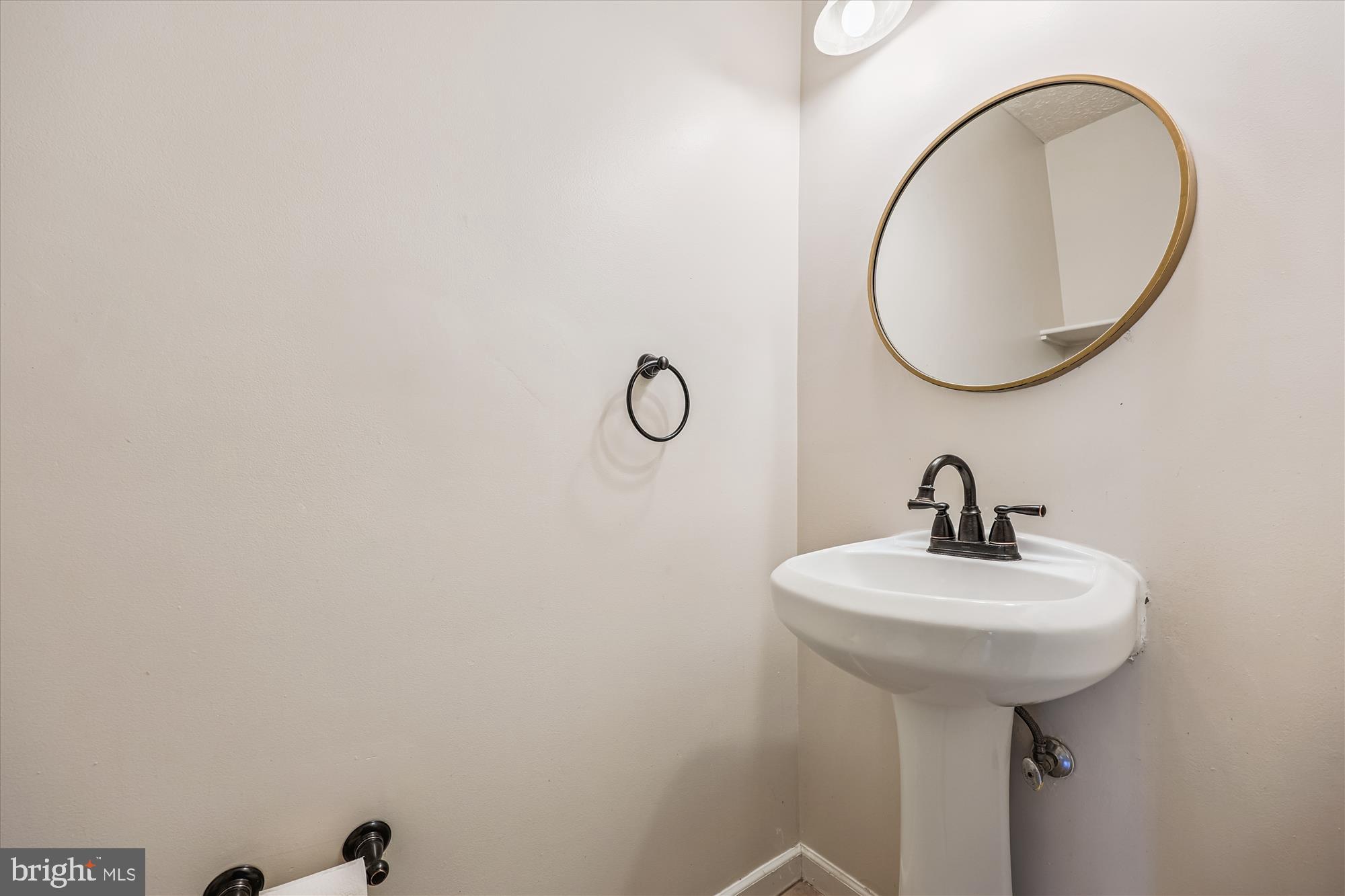 BLUNT COMMONS - Residential