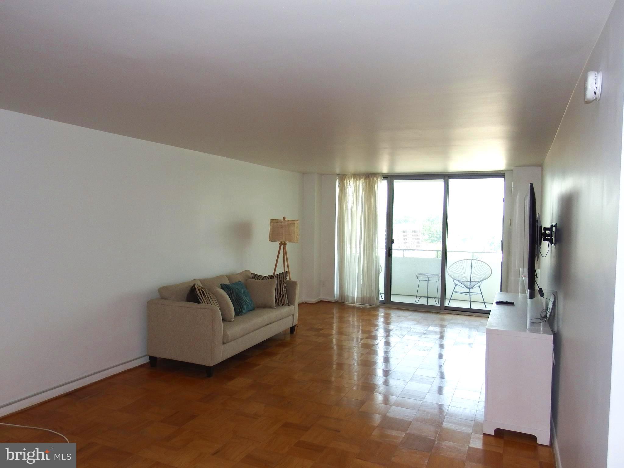 THE KENWOOD - Residential Lease