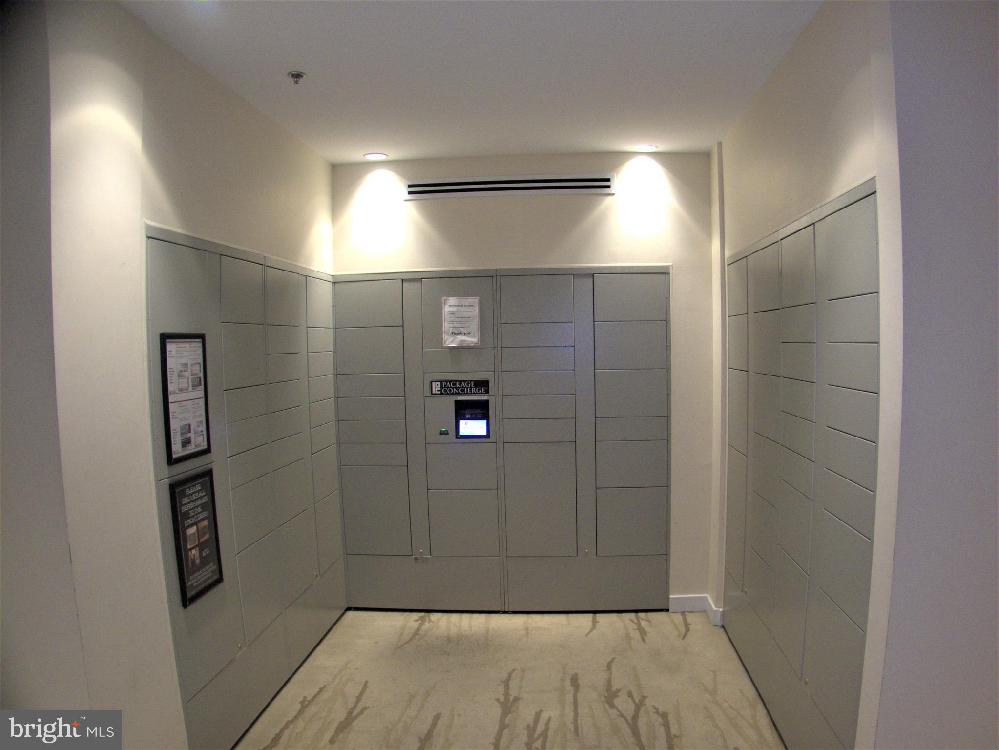 THE KENWOOD - Residential Lease