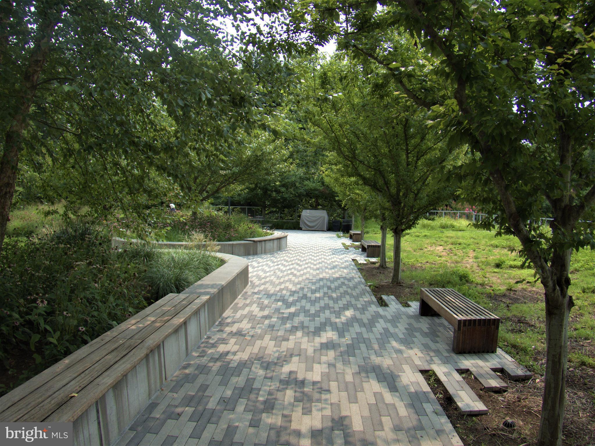 THE KENWOOD - Residential Lease