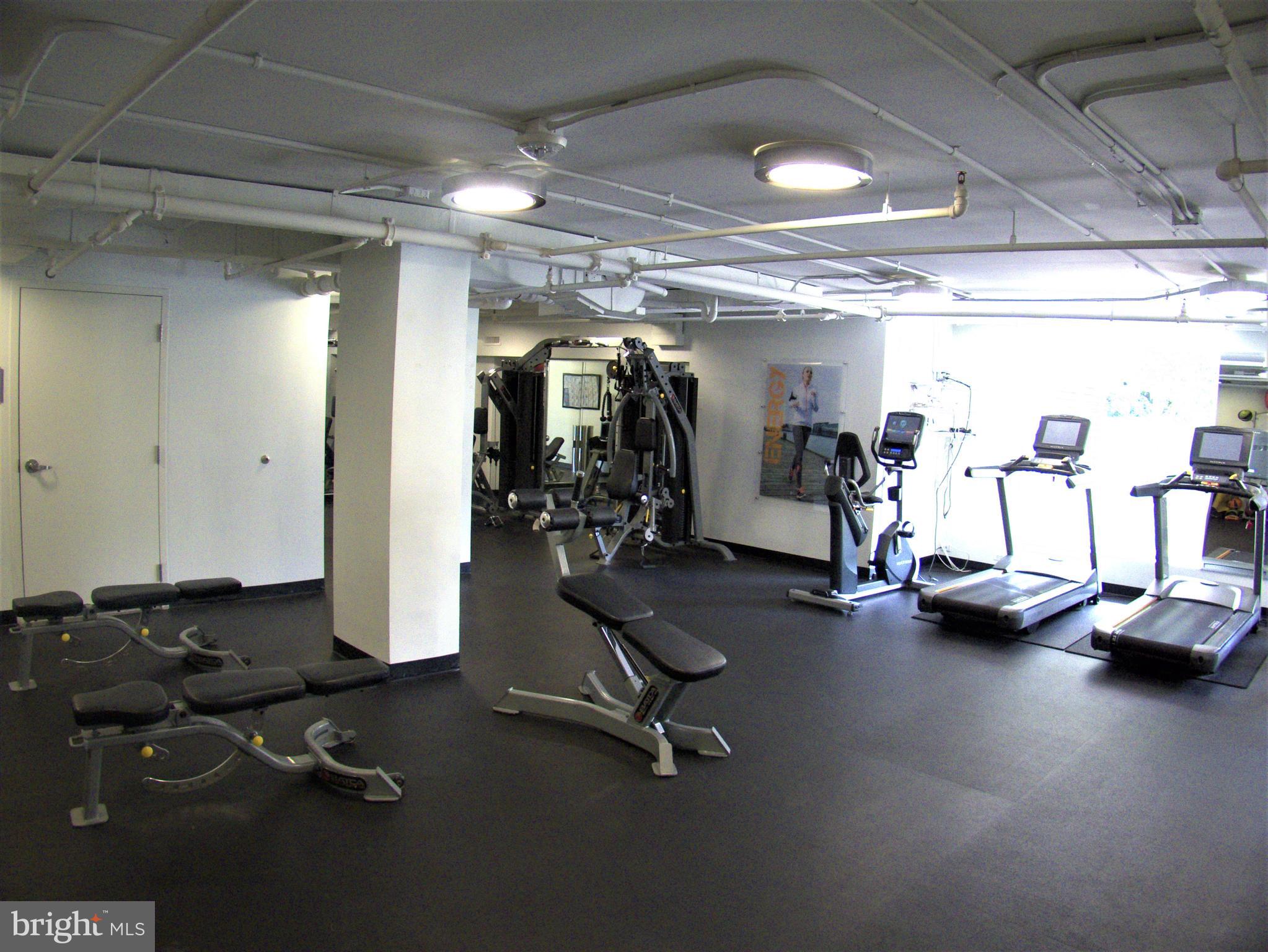 THE KENWOOD - Residential Lease