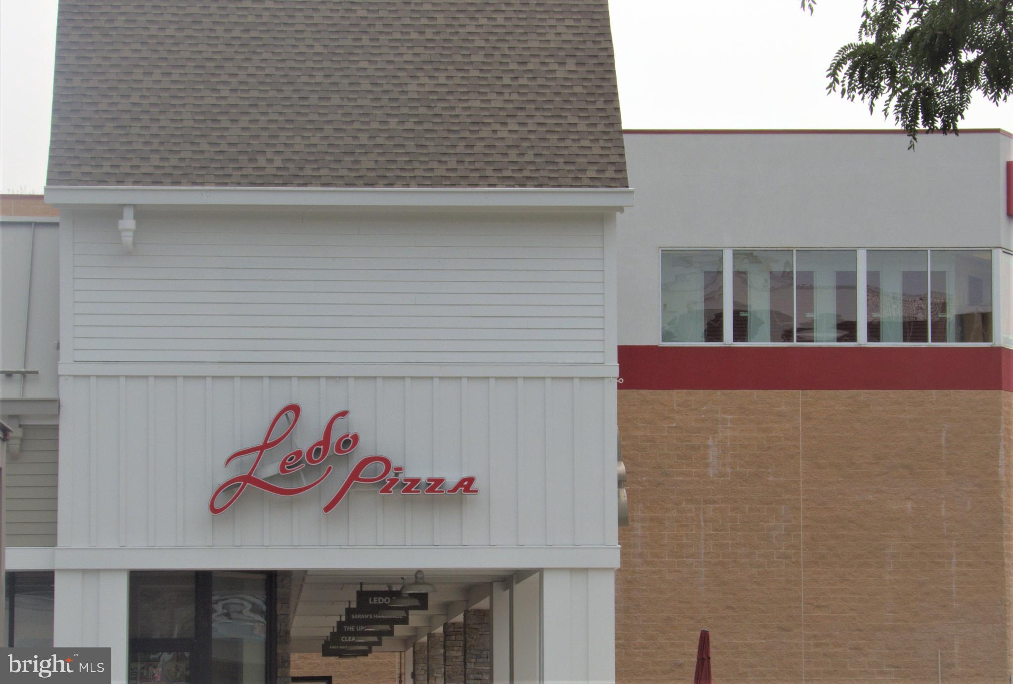 THE KENWOOD - Residential Lease