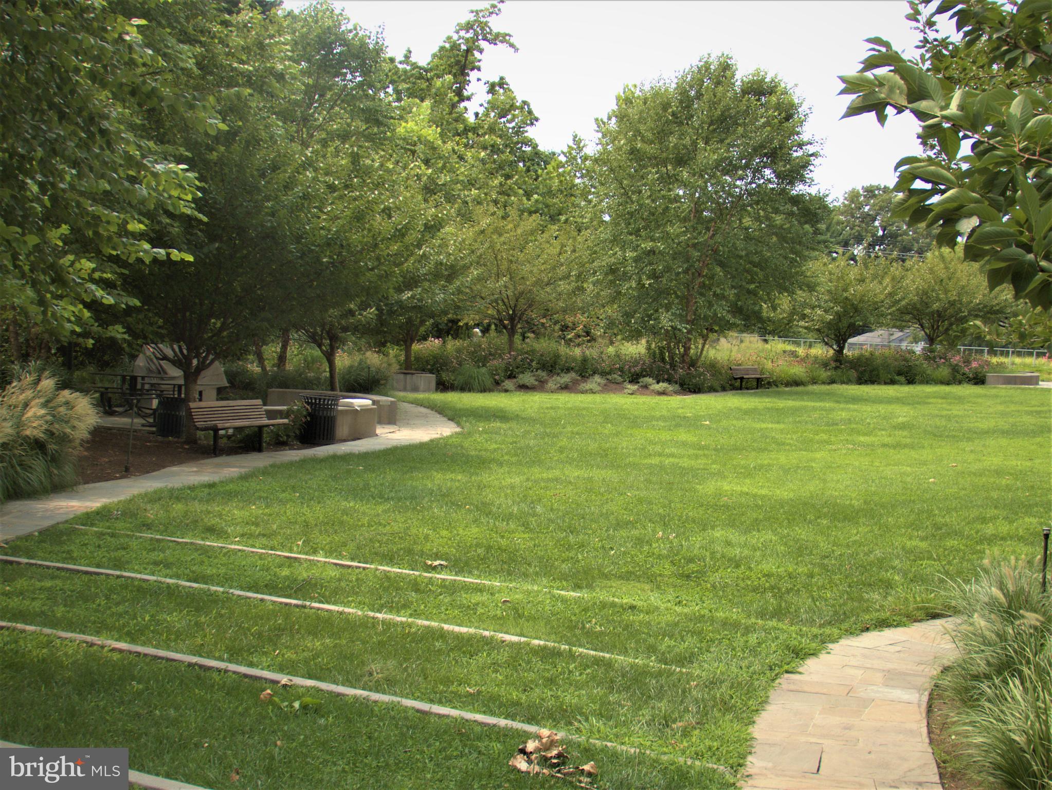 THE KENWOOD - Residential Lease