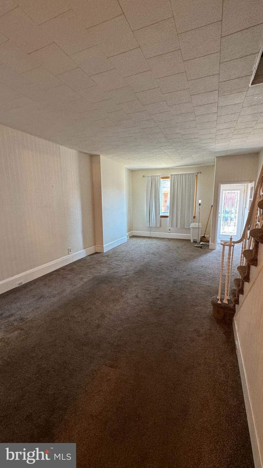 PORT RICHMOND - Residential Lease