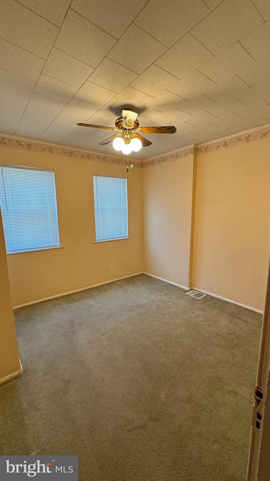 PORT RICHMOND - Residential Lease