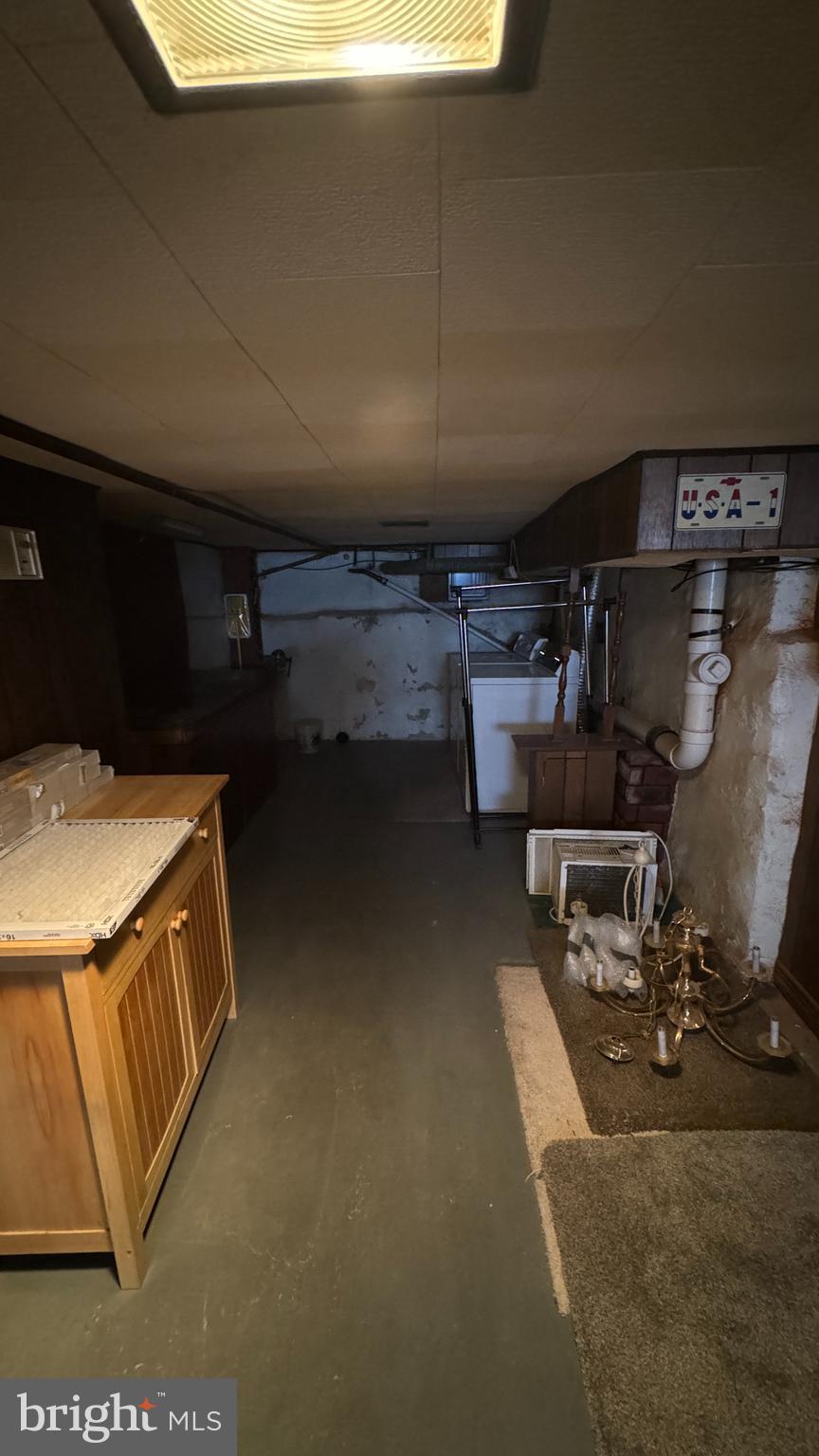 PORT RICHMOND - Residential Lease