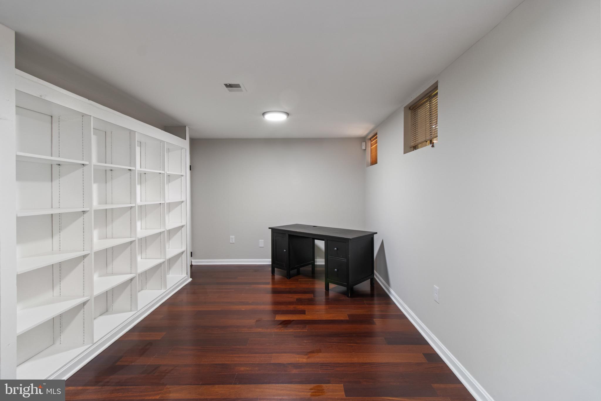 LAKE VILLAGE MANOR - Residential