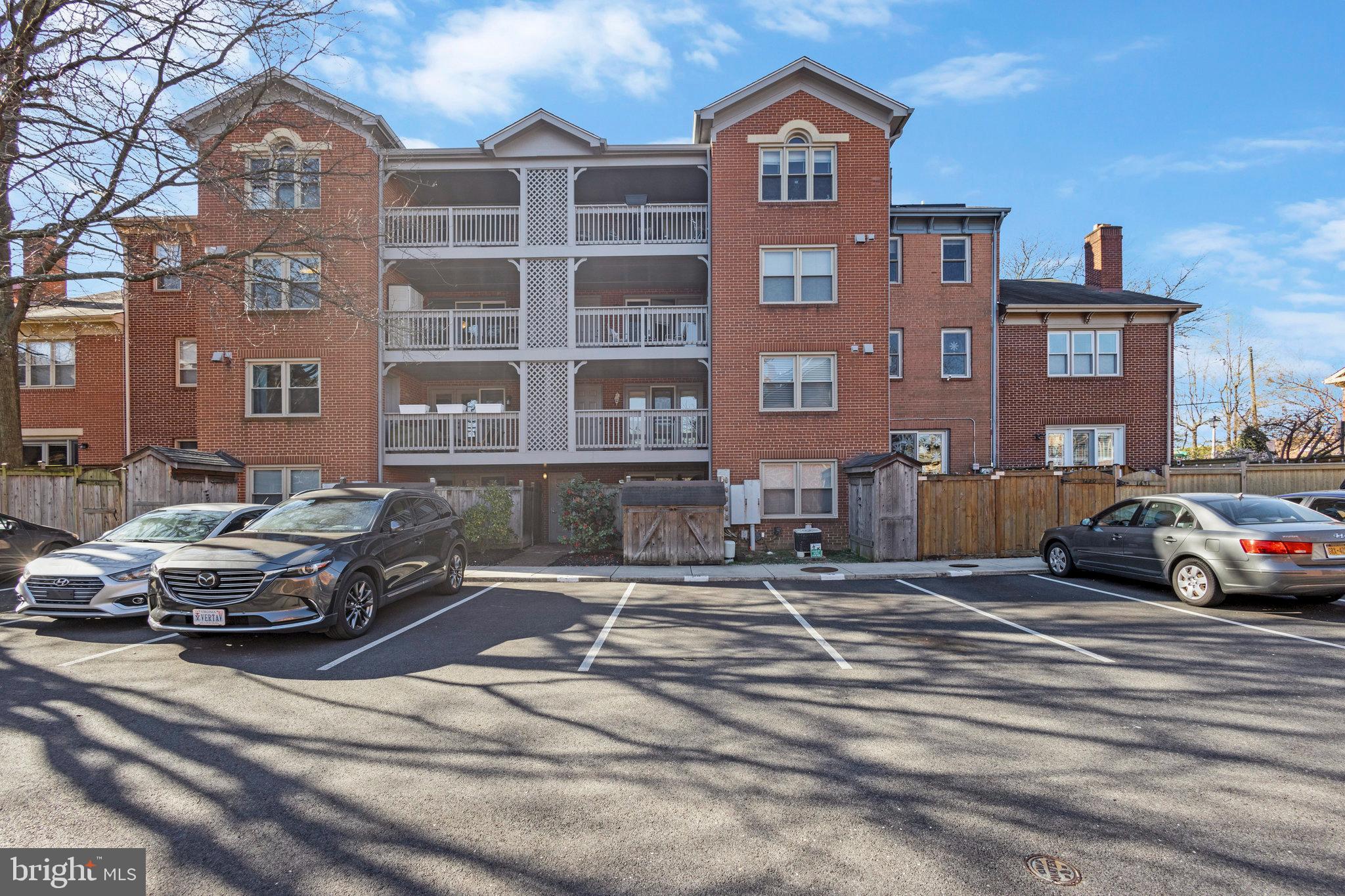 COLECROFT - Residential Lease