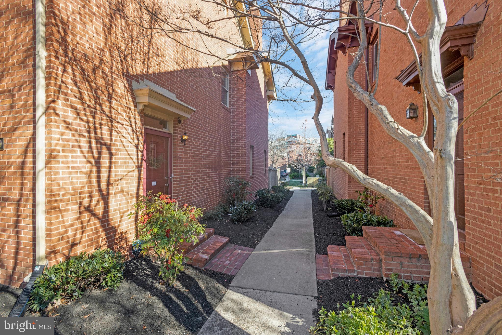 COLECROFT - Residential Lease