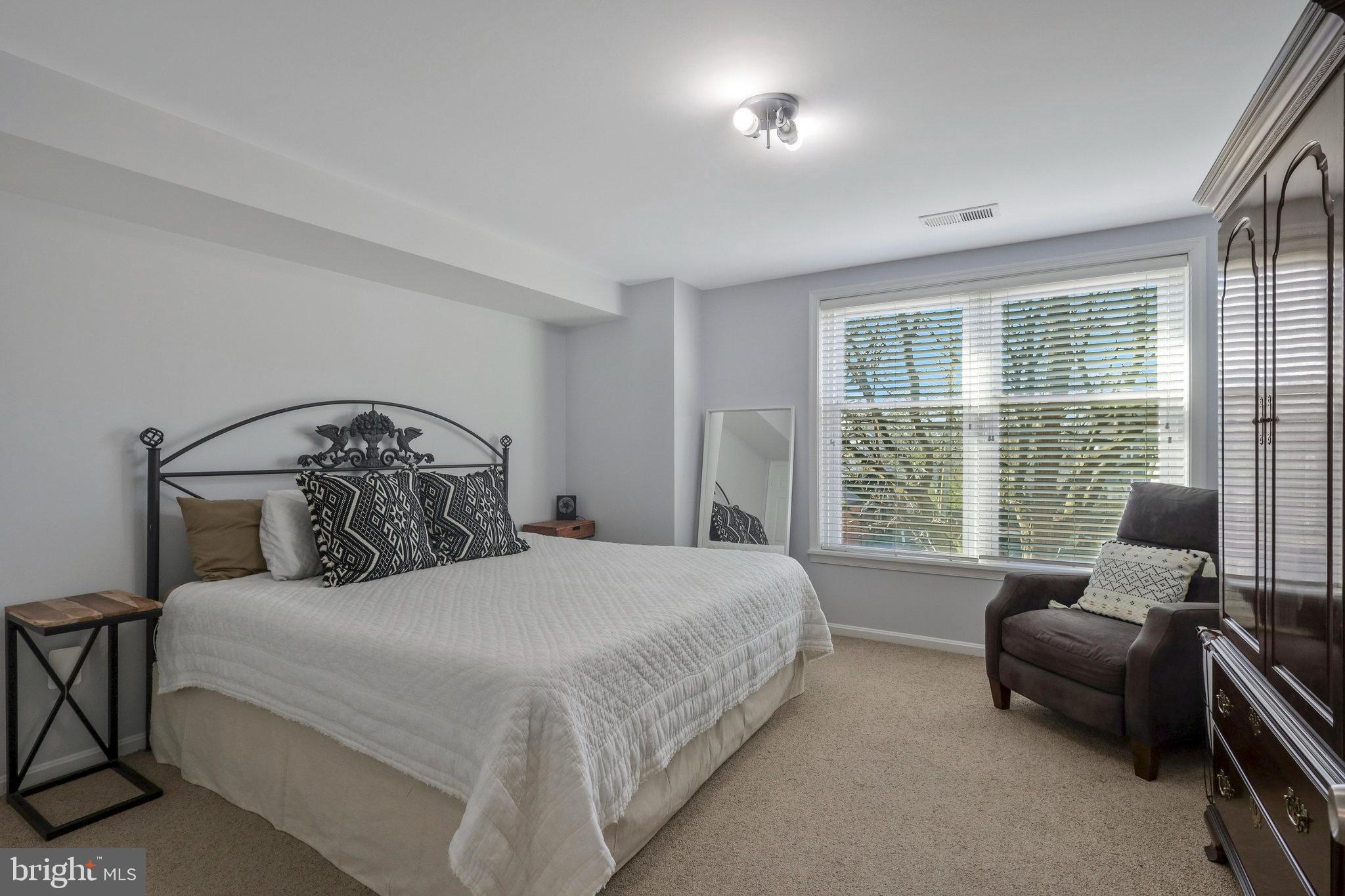 COLECROFT - Residential Lease