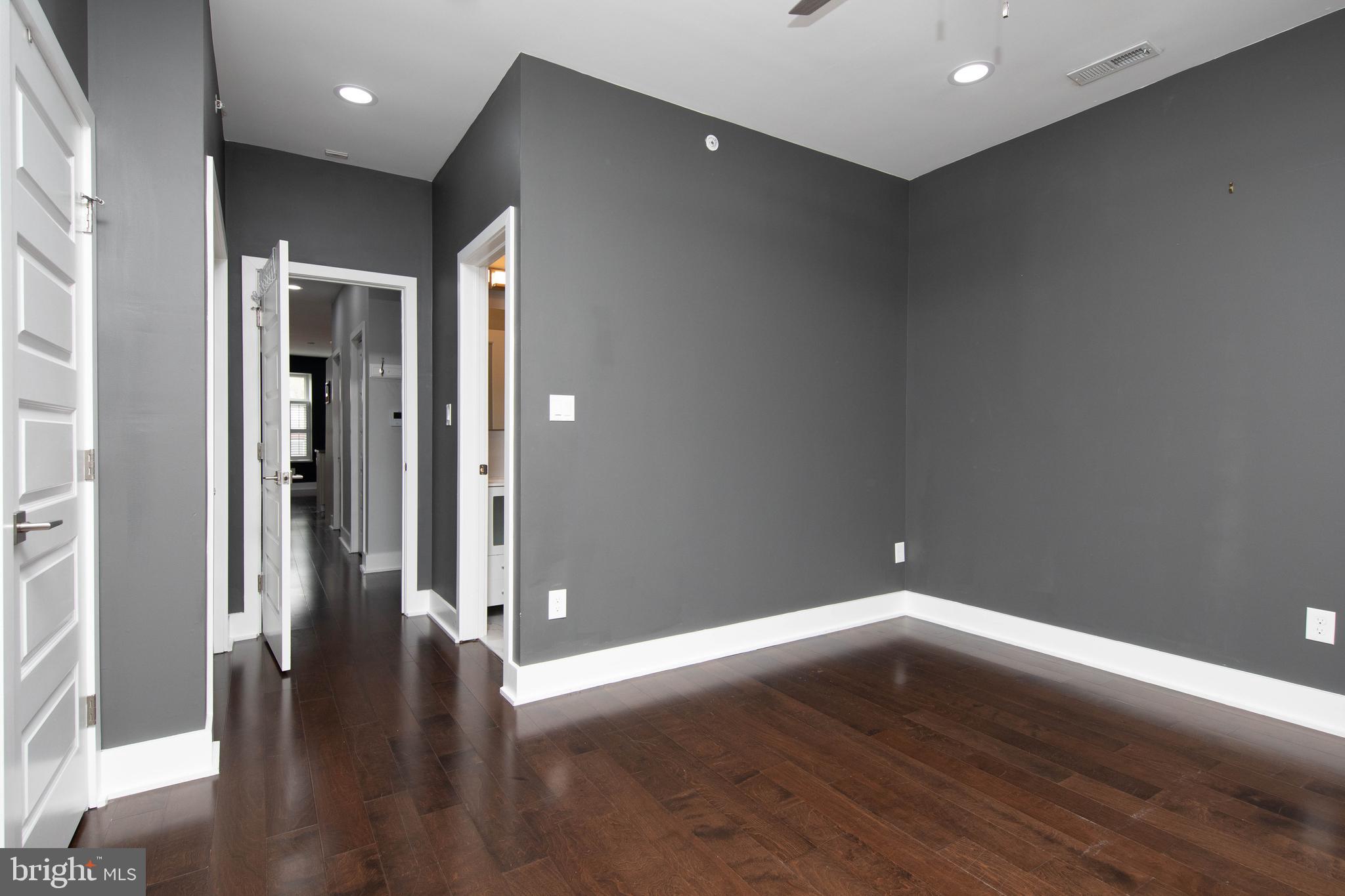 OLDE KENSINGTON - Residential