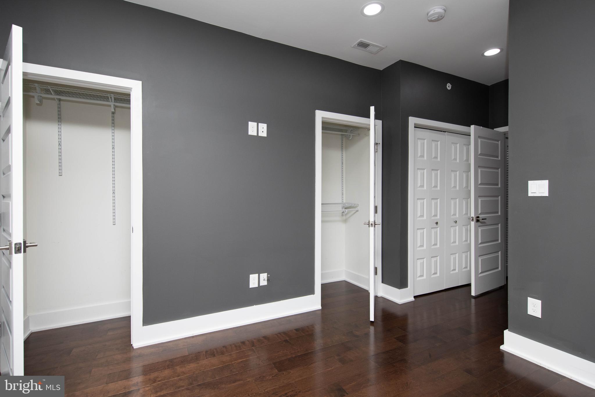 OLDE KENSINGTON - Residential