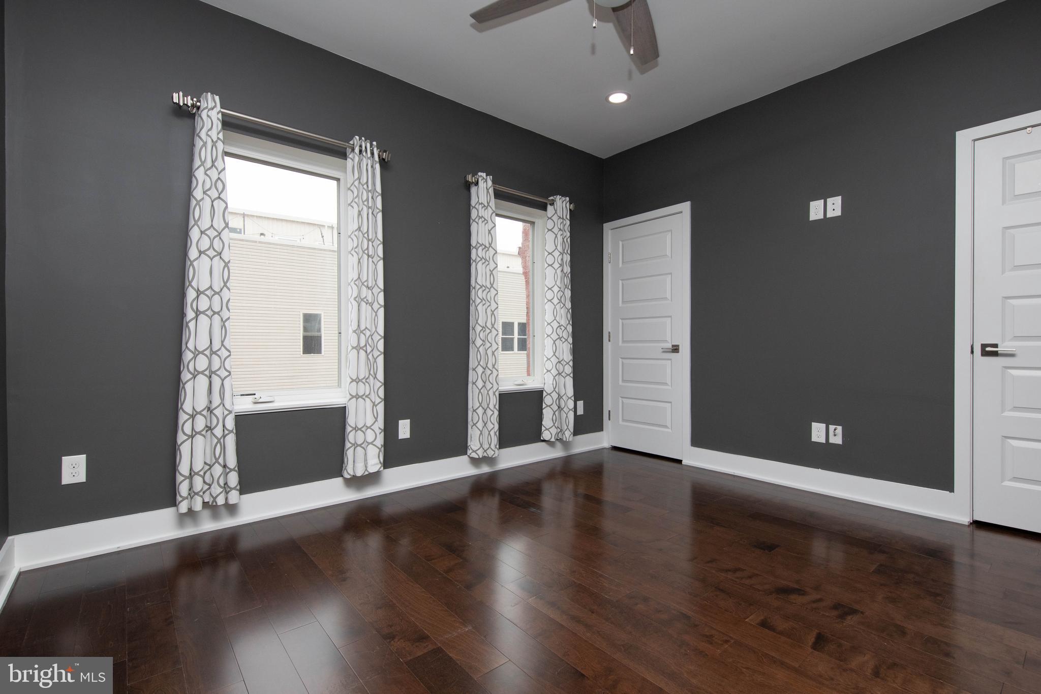 OLDE KENSINGTON - Residential