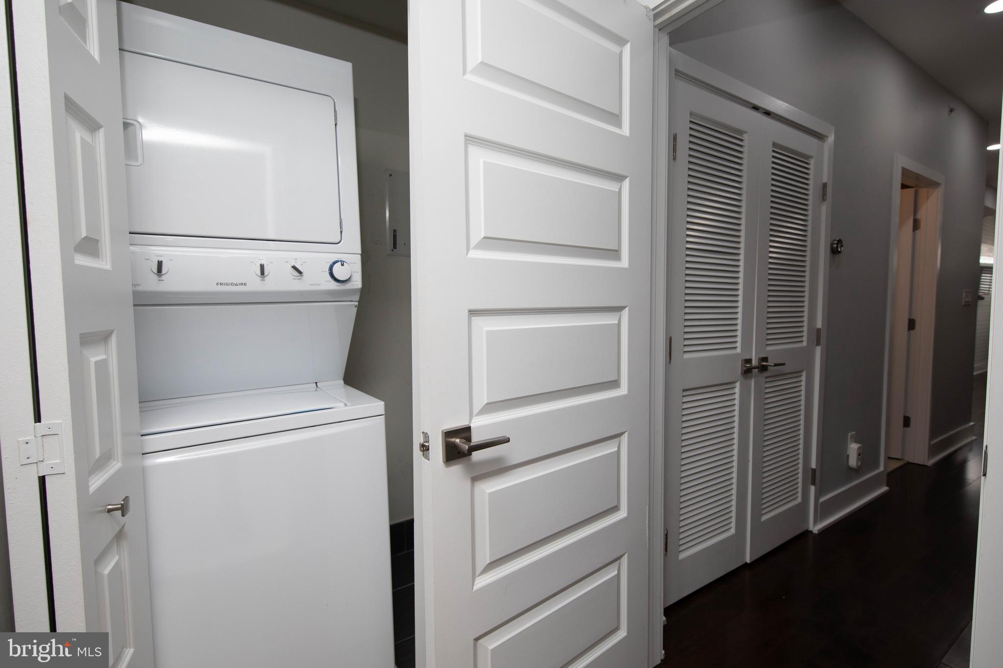 OLDE KENSINGTON - Residential