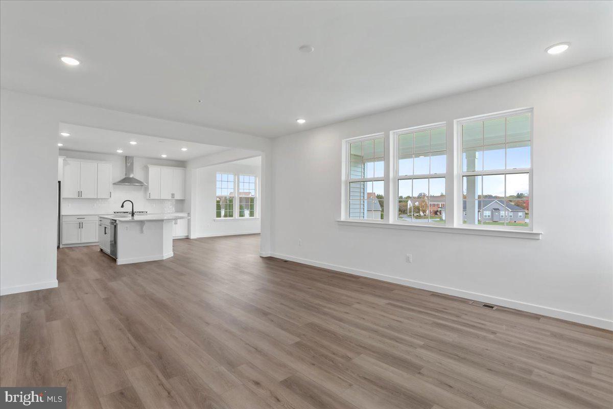 PARADISE HEIGHTS - Residential