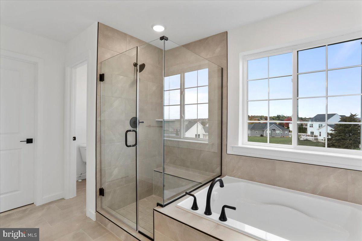 PARADISE HEIGHTS - Residential