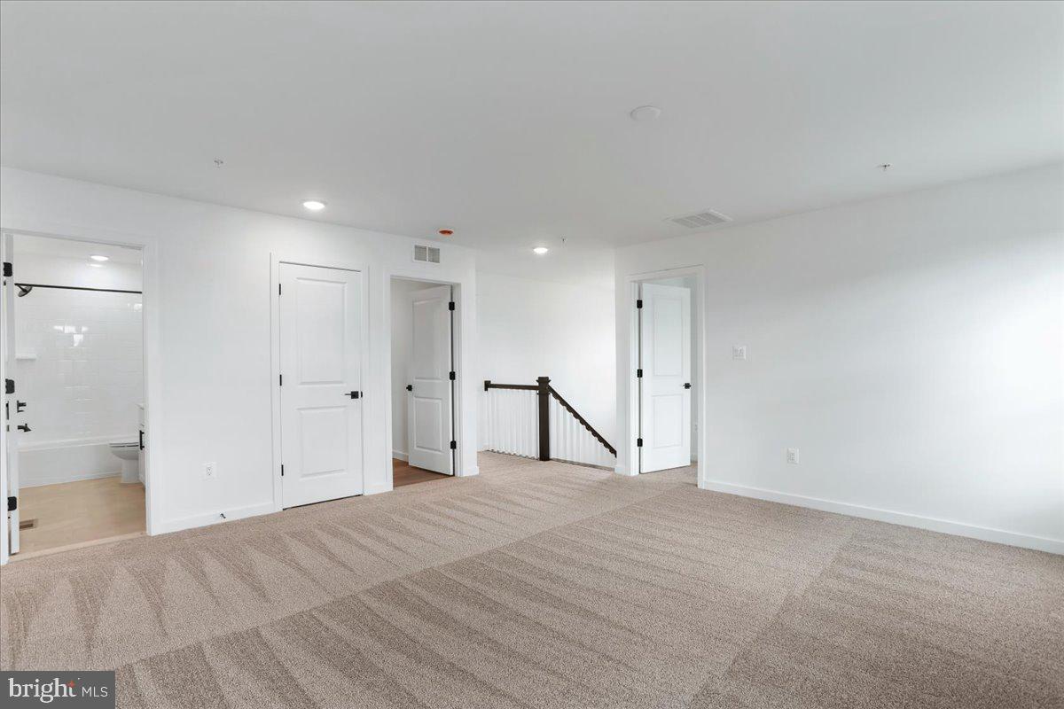 PARADISE HEIGHTS - Residential