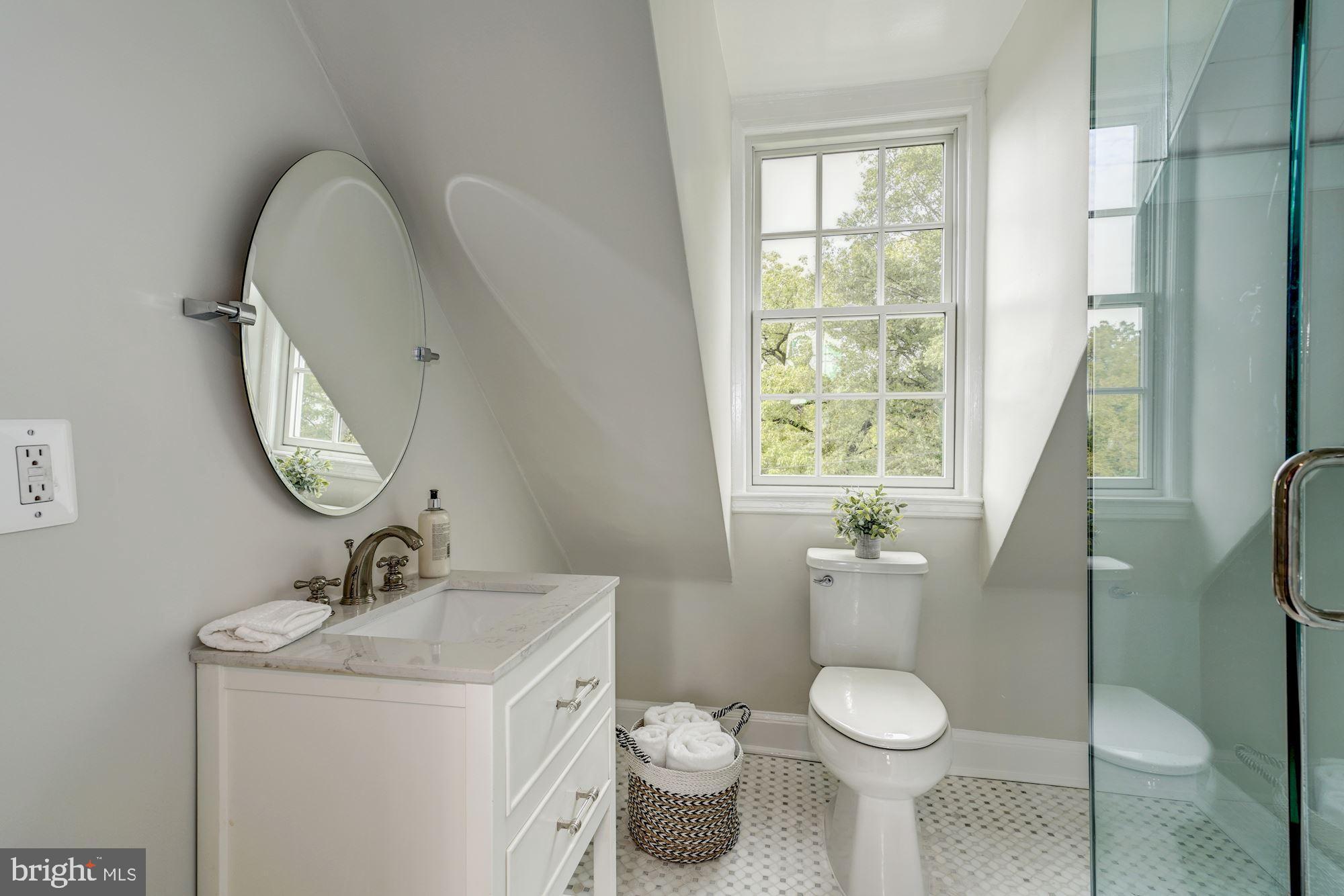 CHEVY CHASE - Residential