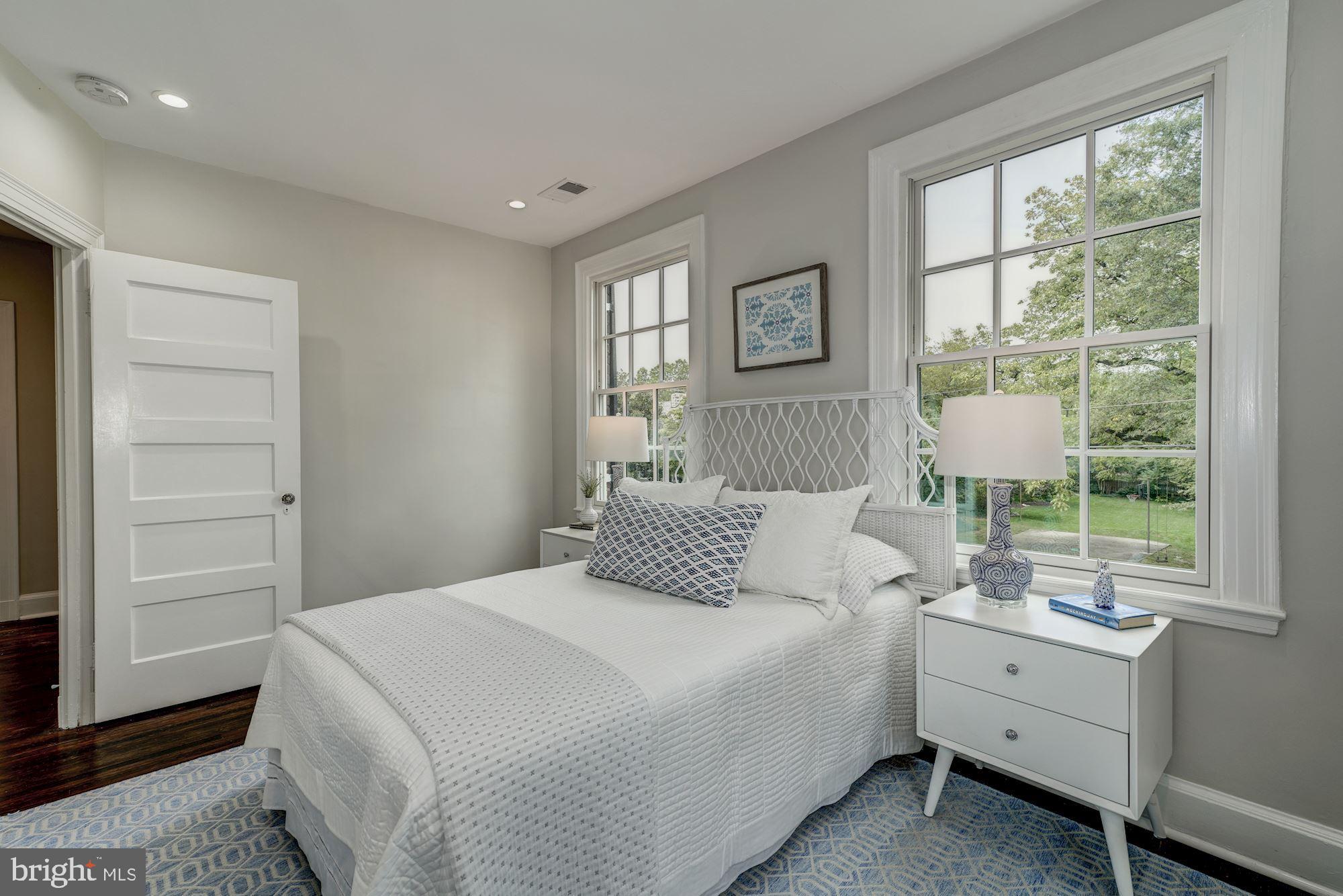 CHEVY CHASE - Residential