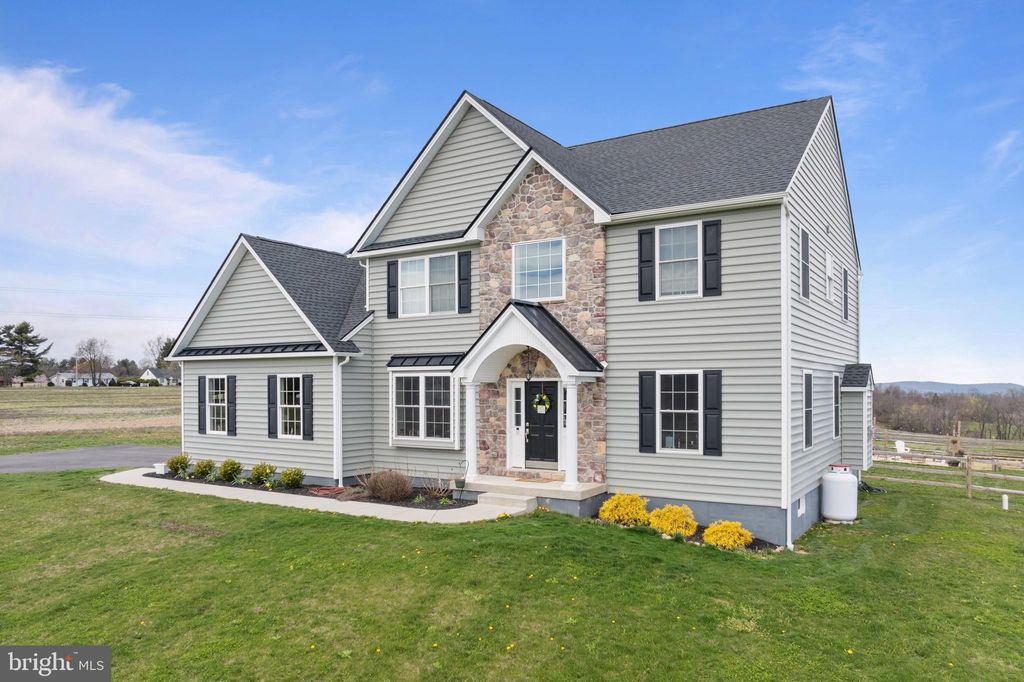 Photo of 920 Minsi Trail, PERKASIE, PA 18944 (MLS # PABU2101106)