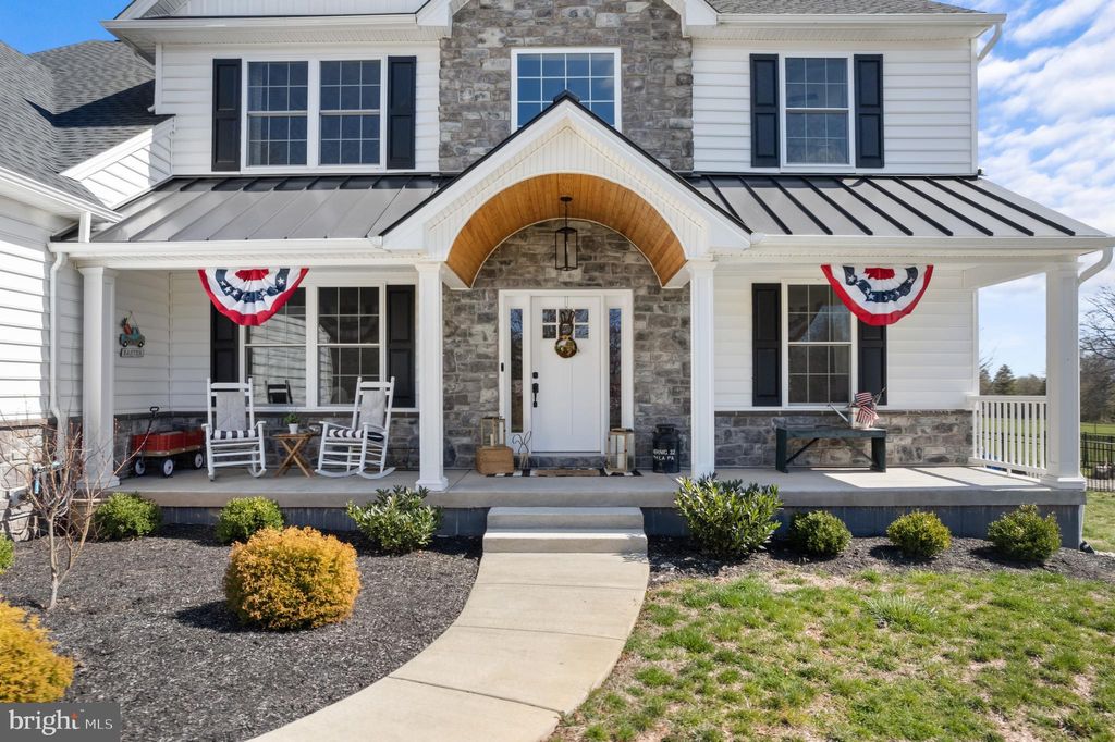 Photo of 920 Minsi Trail, PERKASIE, PA 18944 (MLS # PABU2101106)