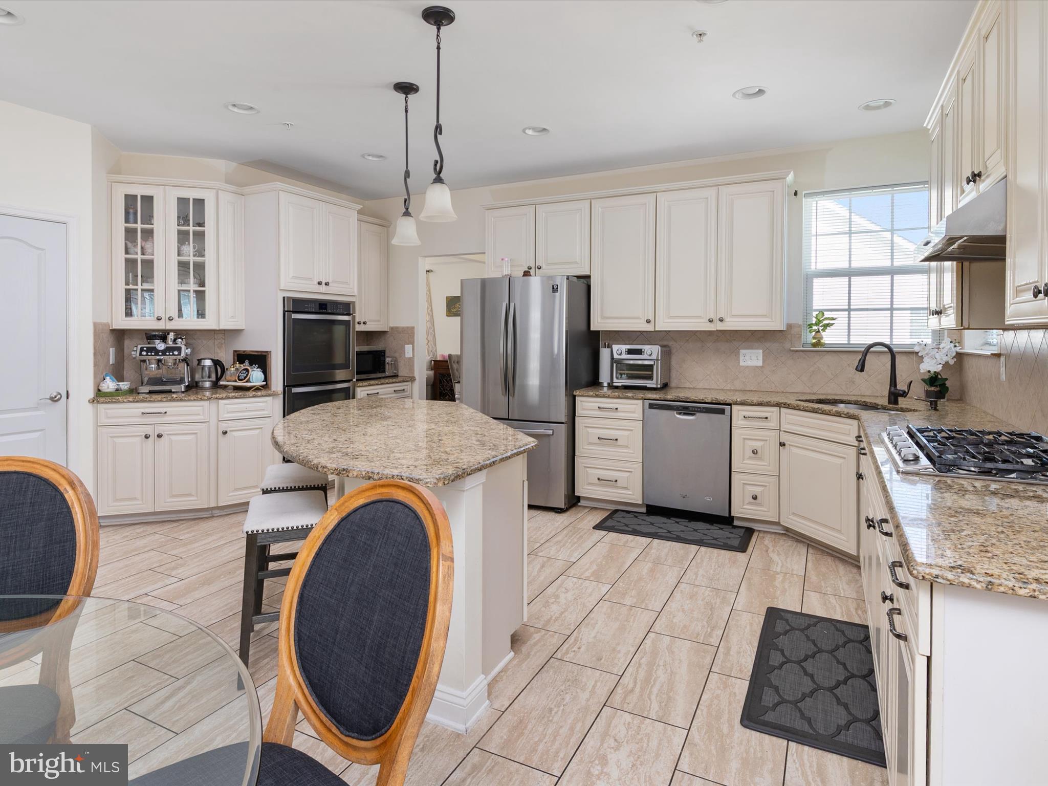 RESIDENCES AT QUARRY PLACE - Residential