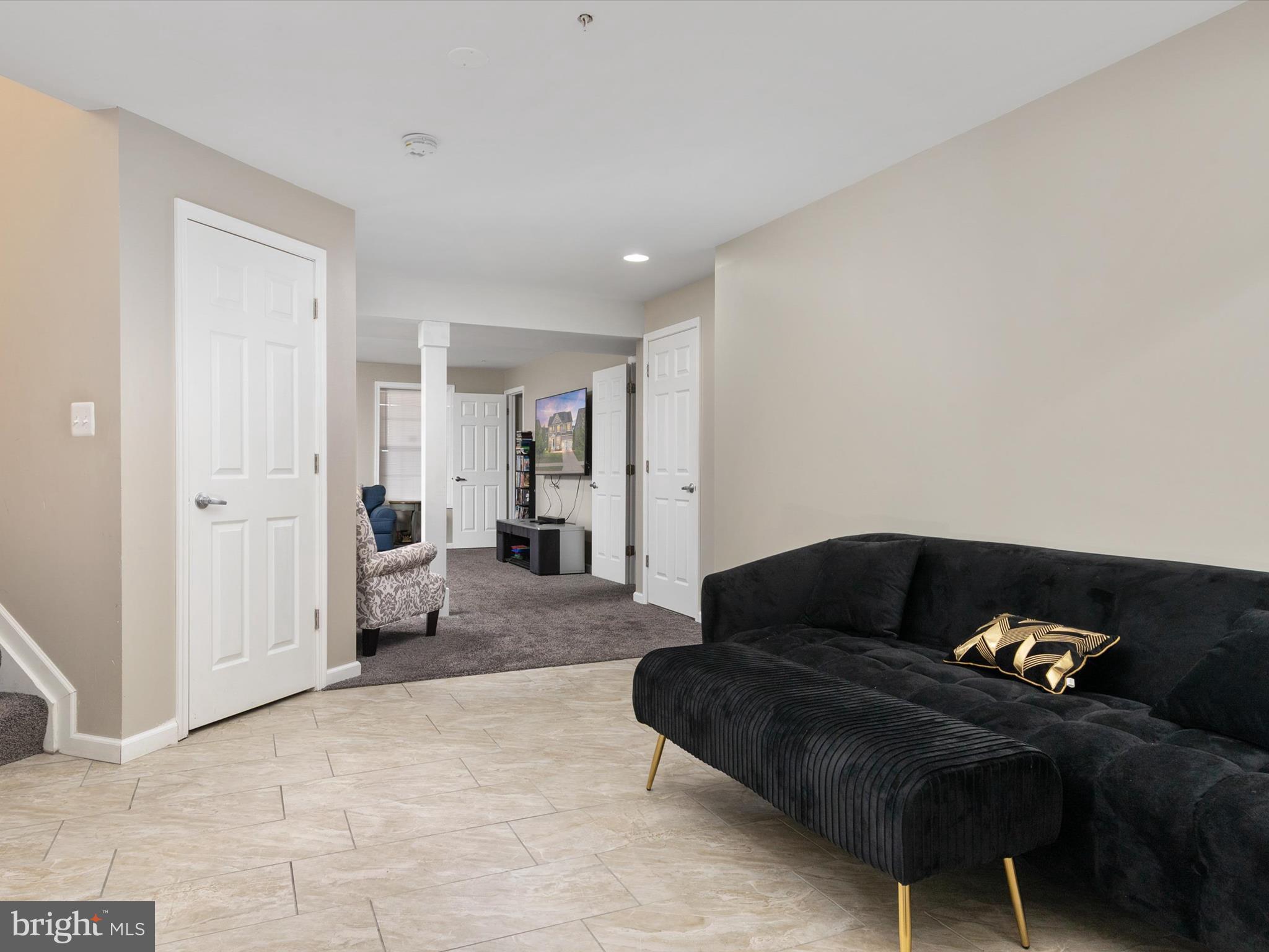 RESIDENCES AT QUARRY PLACE - Residential